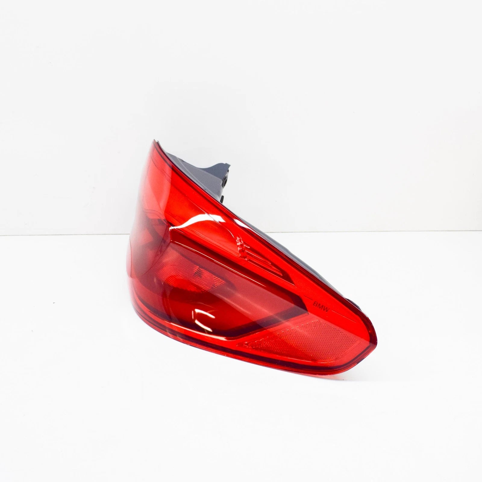NEW BMW 5 G30 REAR RIGHT OUTER TAIL LIGHT 7376464 63217376464 ORIGINAL