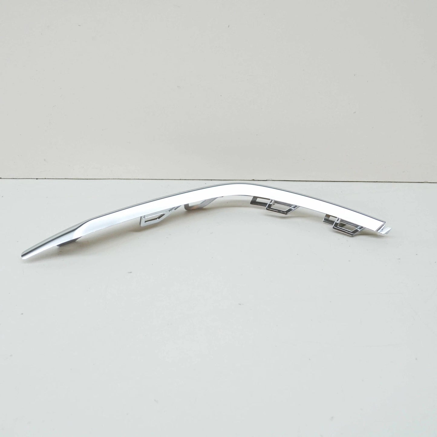 NEW AUDI A5 SPORTBACK 8W6 REAR LEFT BUMPER CHROME MOLDING 8W6853257A3Q7