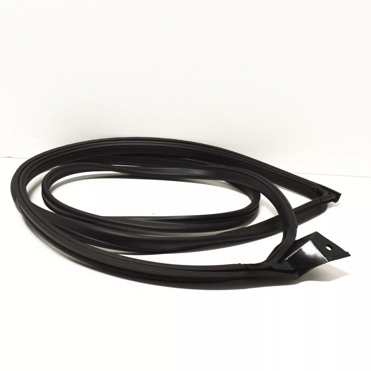 NEW MERCEDES-BENZ 190 W201 FRONT LEFT DOOR WEATHERSTRIP A2017200578