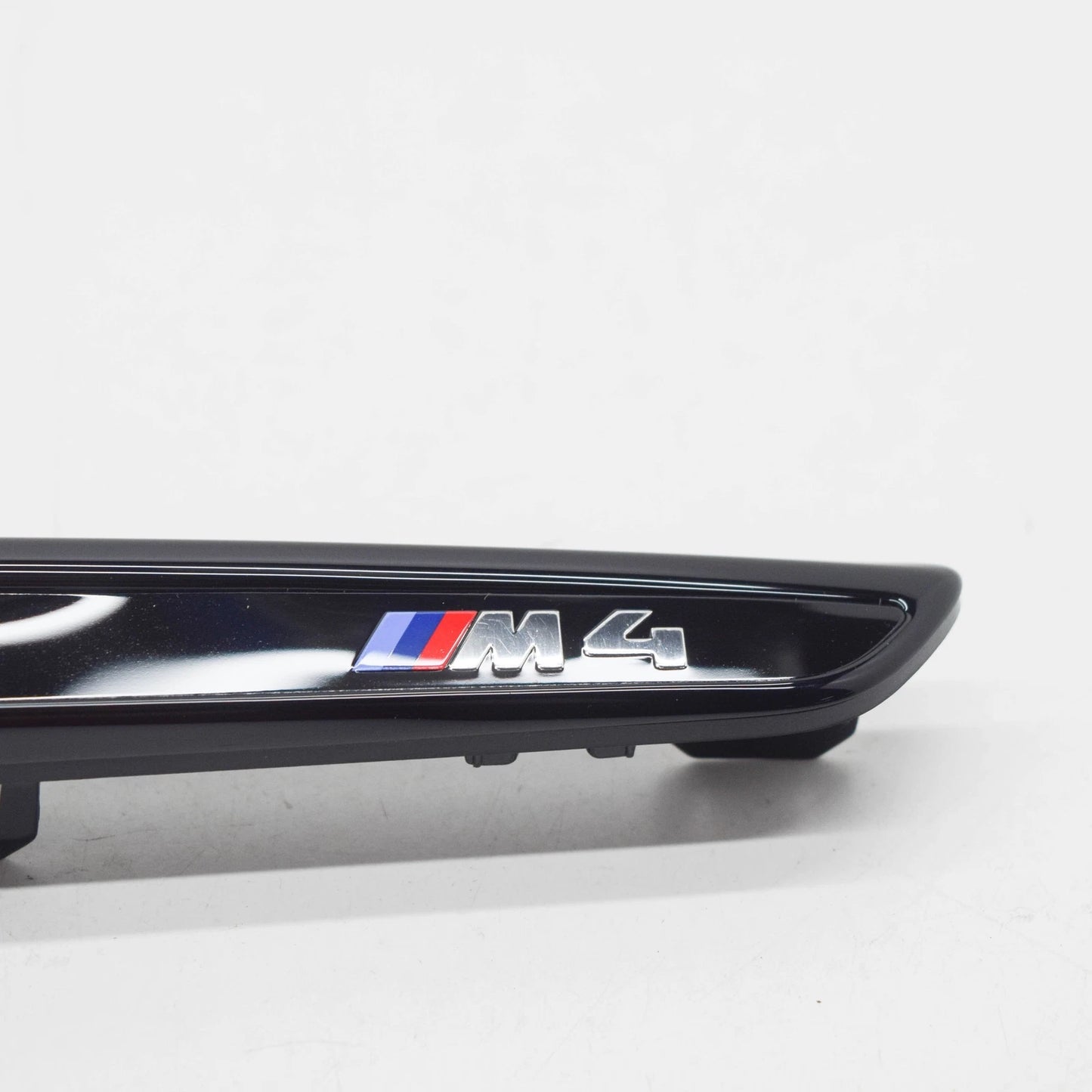 NEW BMW M4 F82 FRONT LEFT HIGH GLOSS GRILLE 51148068585 ORIGINAL