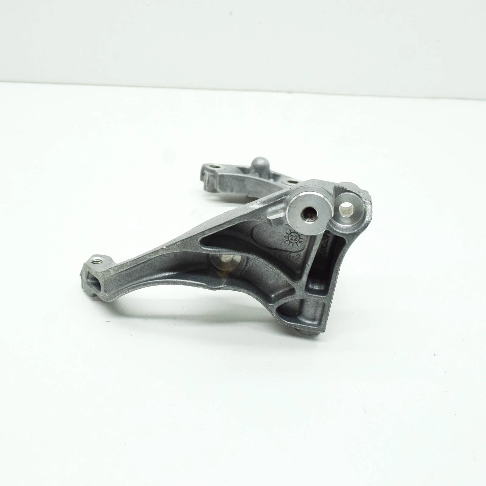 NEW AUDI TT FV A/C CONDENSER COMPRESSOR BRACKET 06M260885M