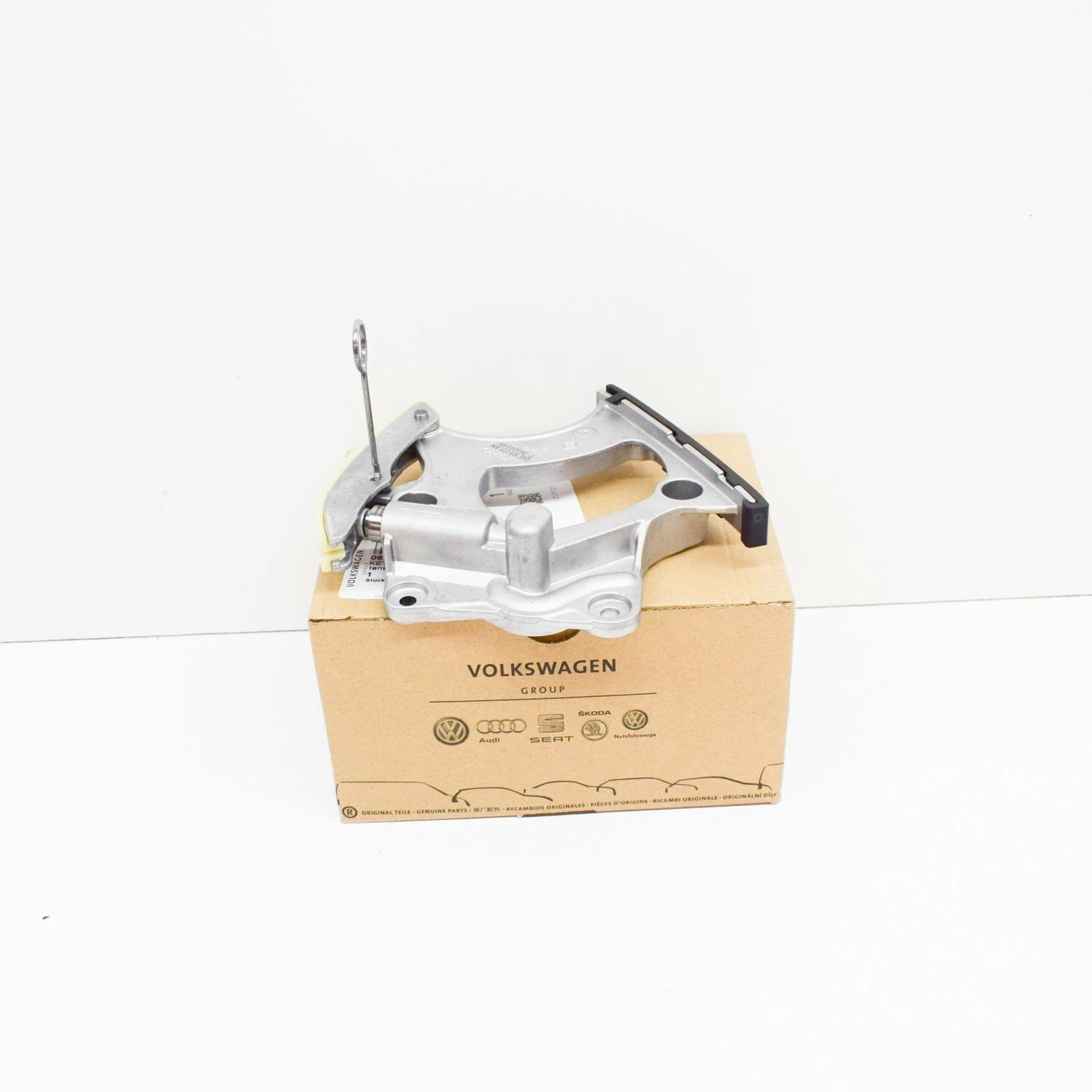 NEW AUDI A4 8E B7 TIMING CHAIN TENSIONIER 06E109217H