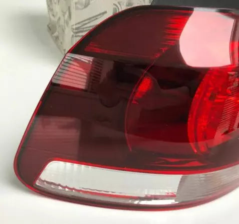 NEW VOLKSWAGEN GOLF MK6 REAR LEFT OUTER TAILLIGHT LAMP 5K0945095M