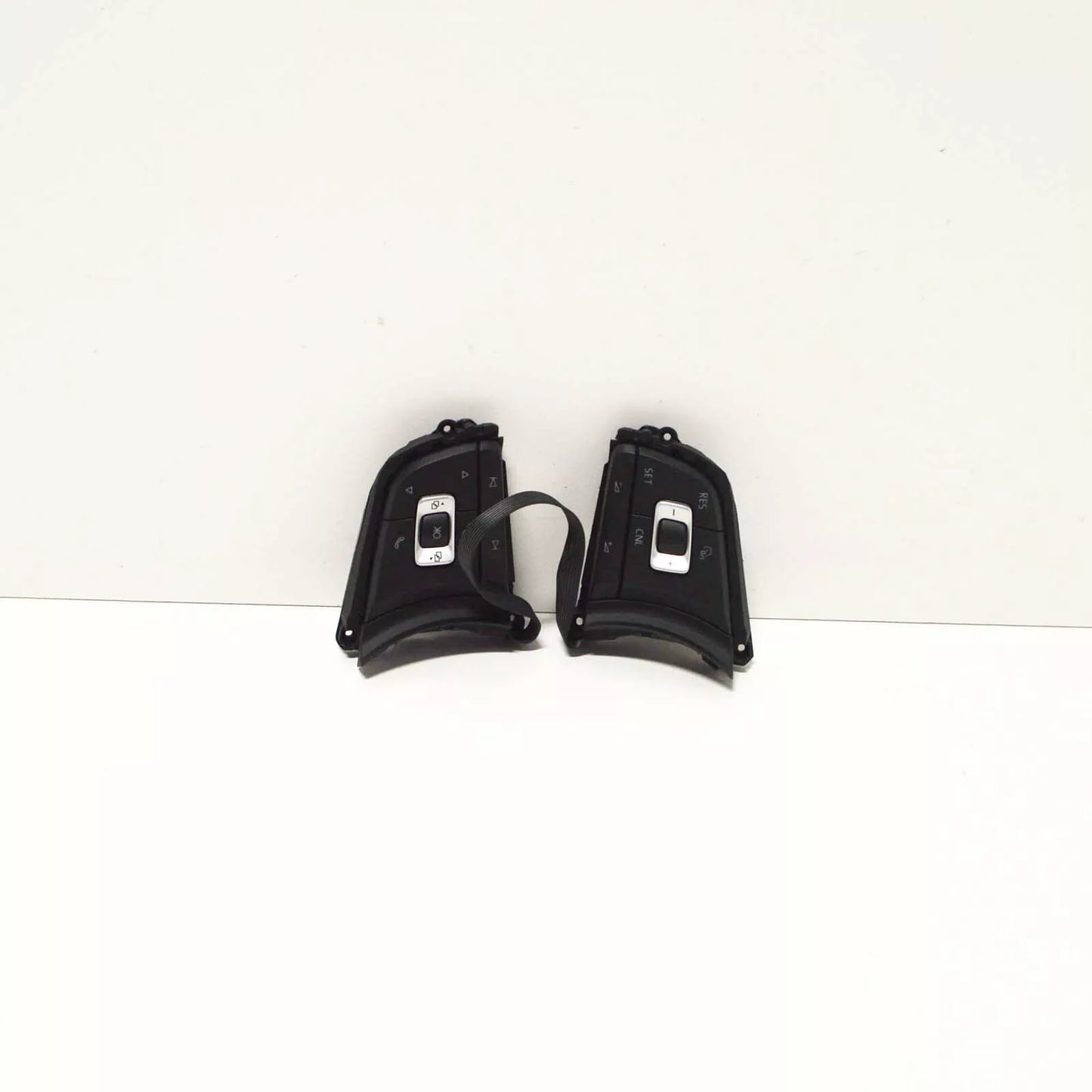 NEW VOLKSWAGEN GOLF MK7 STEERING WHEEL MULTI SWITCH SET 5G0959442QICX ORIGINAL