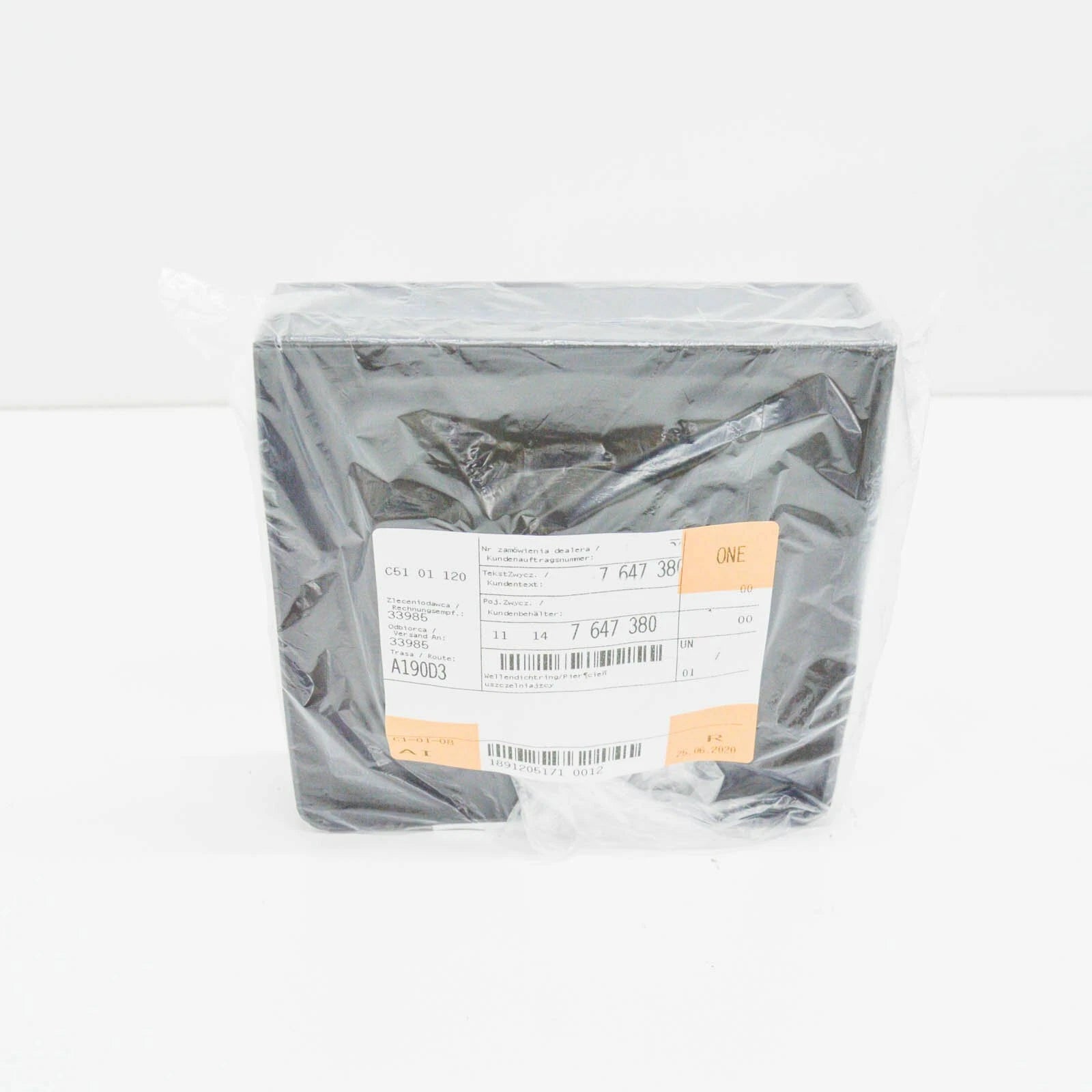 NEW BMW 5 E60 LOWER TIMING CASE SHAFT SEAL 11147647380 ORIGINAL