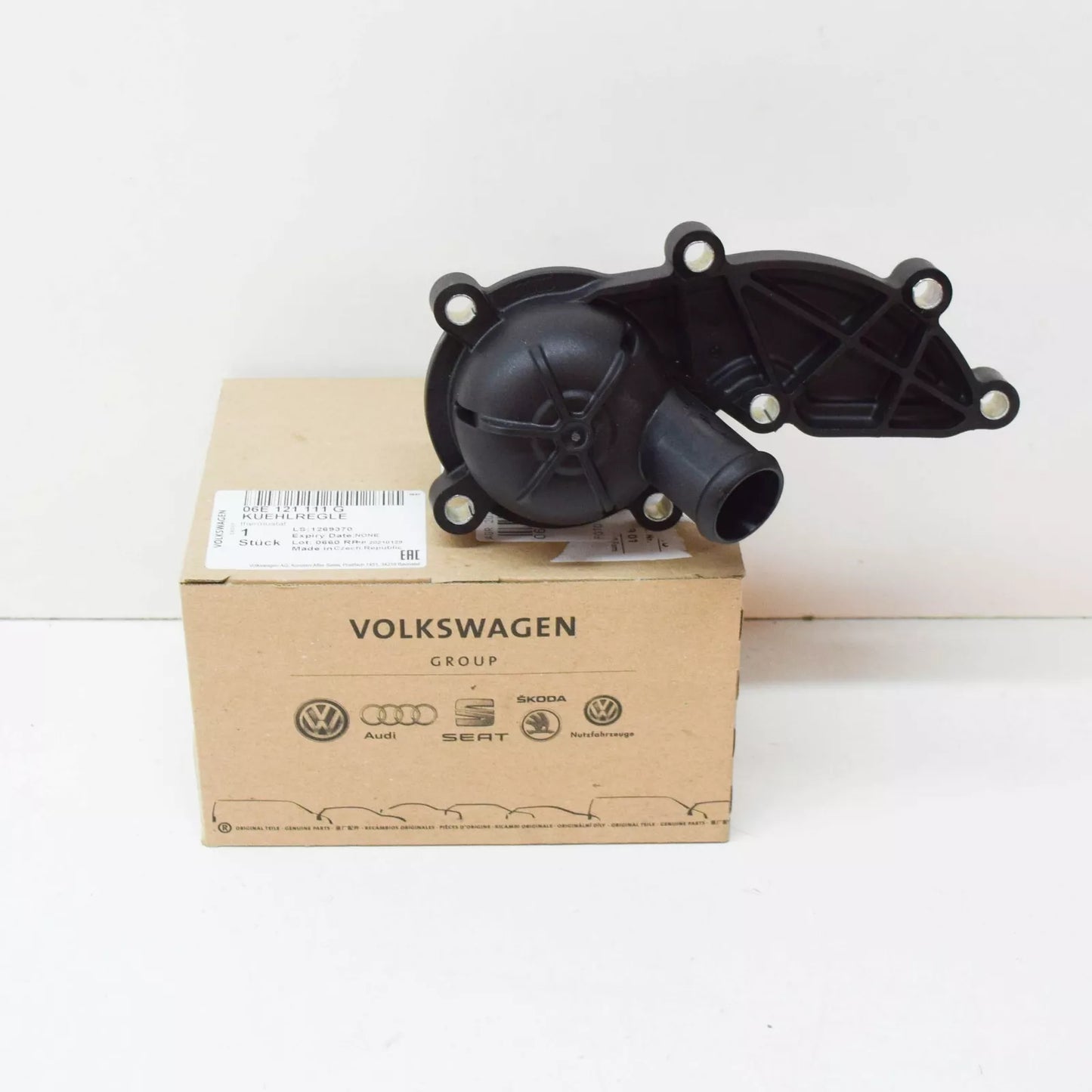 NEW AUDI A6 C7 COOLANT THERMOSTAT 06E121111G 3.0 TFSI