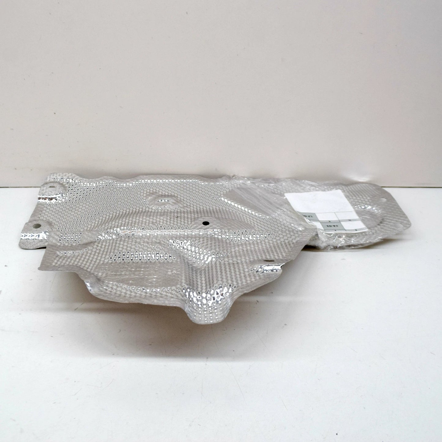 NEW BMW 1 F21 RIGHT ENGINE HEAT SHIELD PROTECTION 51487241758 ORIGINAL