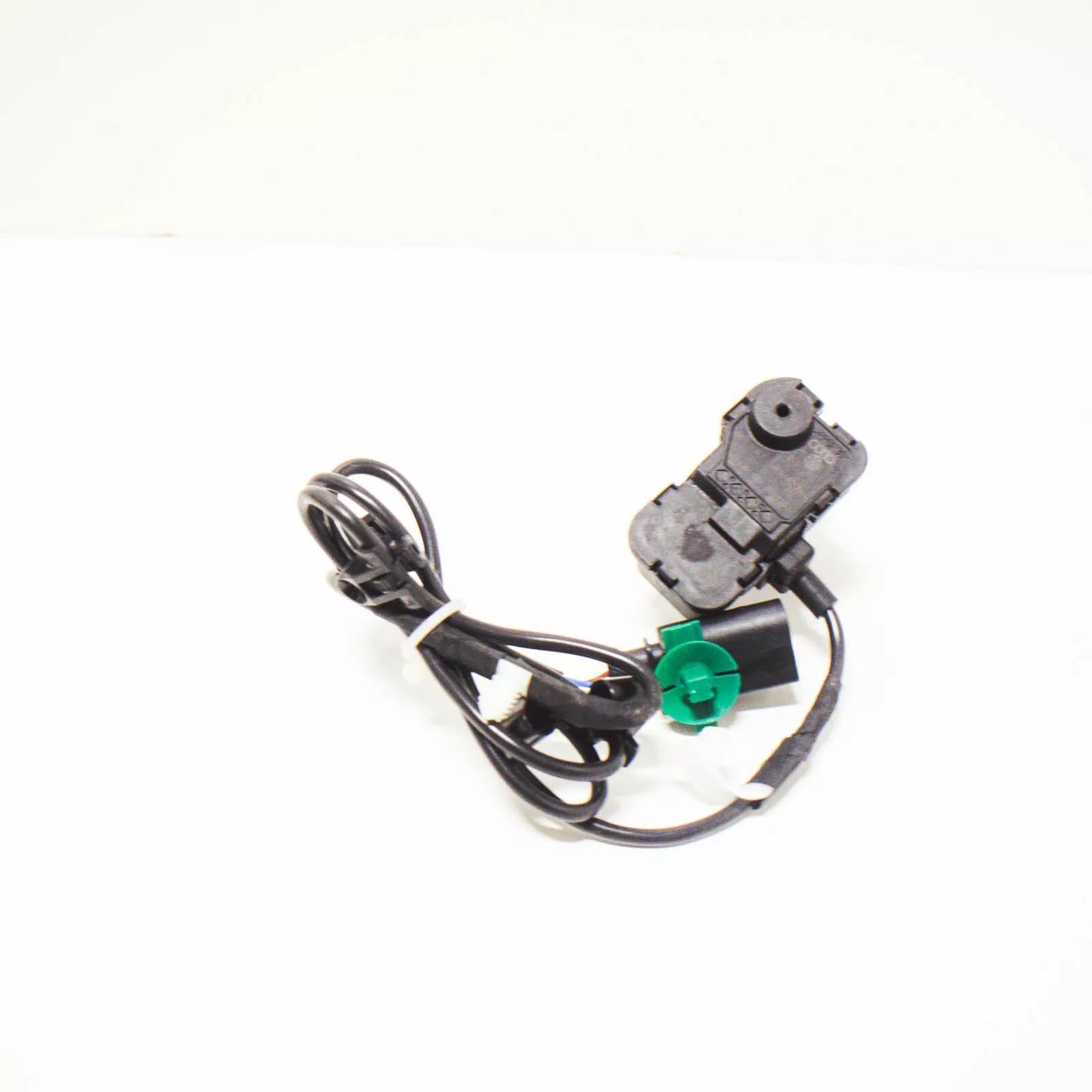 NEW VW AMAROK REAR LEFT ELECTRIC THROTTLE CONTROL ELEMENT 2H6810773A