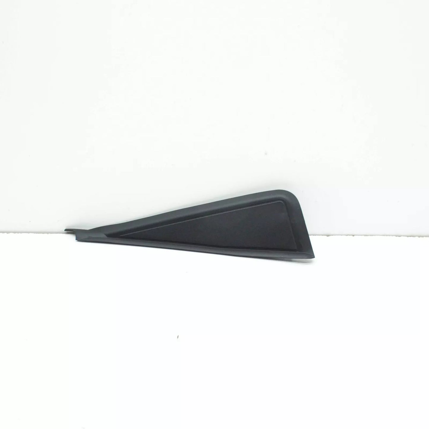 NEW BMW I8 I12 LEFT APRON COVER TRIM 51717387573 7387573 ORIGINAL