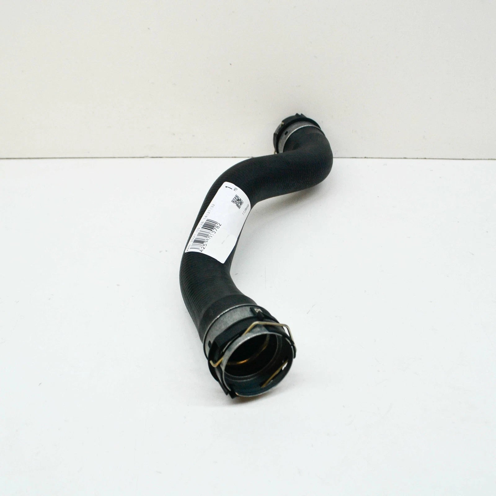 NEW MB GLC COUPE C253 LEFT WATER RADIATOR COOLANT HOSE A2535013782 ORIGINAL