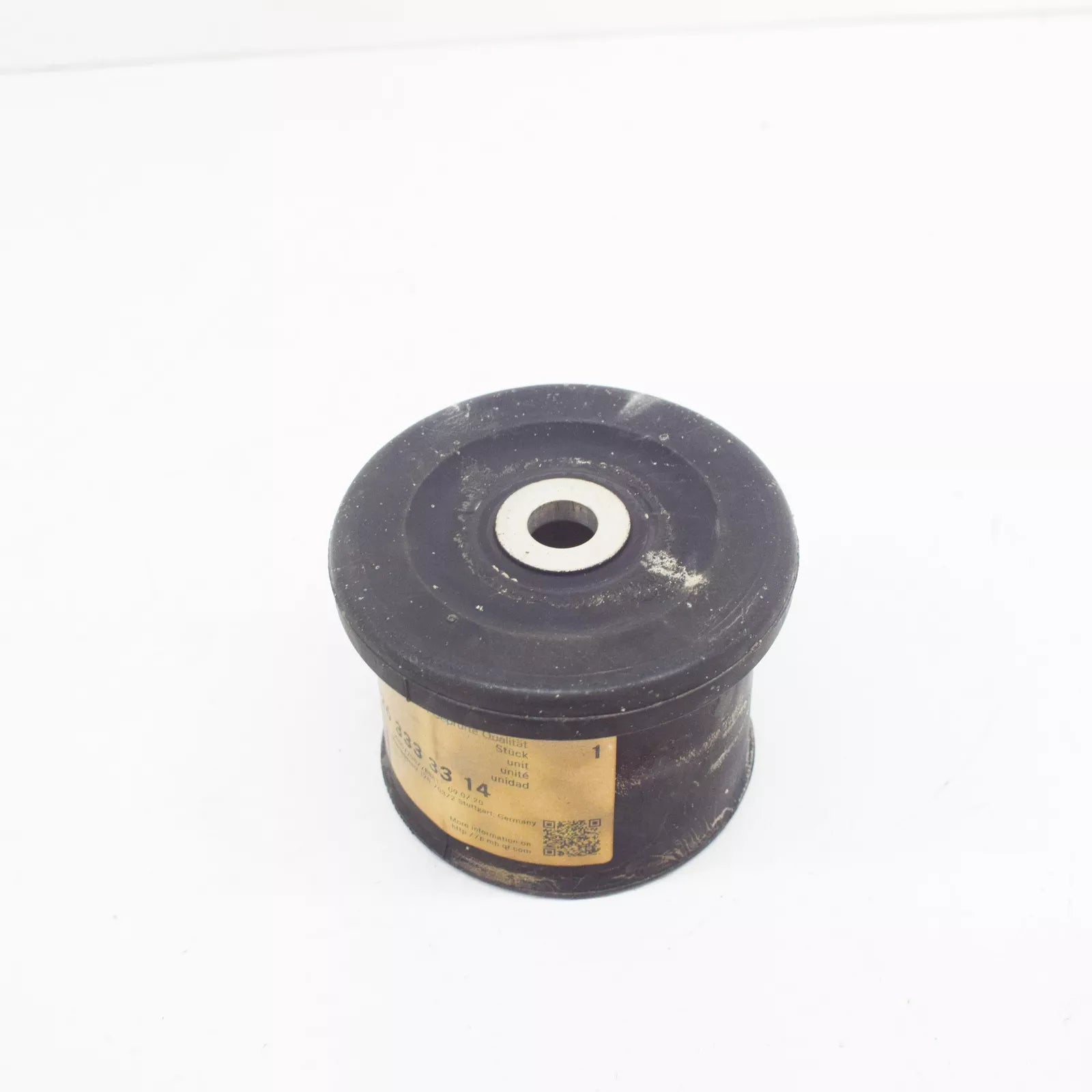 NEW MERCEDES-BENZ S W126 FRONT CONTROL ARM BUSHING A1263333314 ORIGINAL