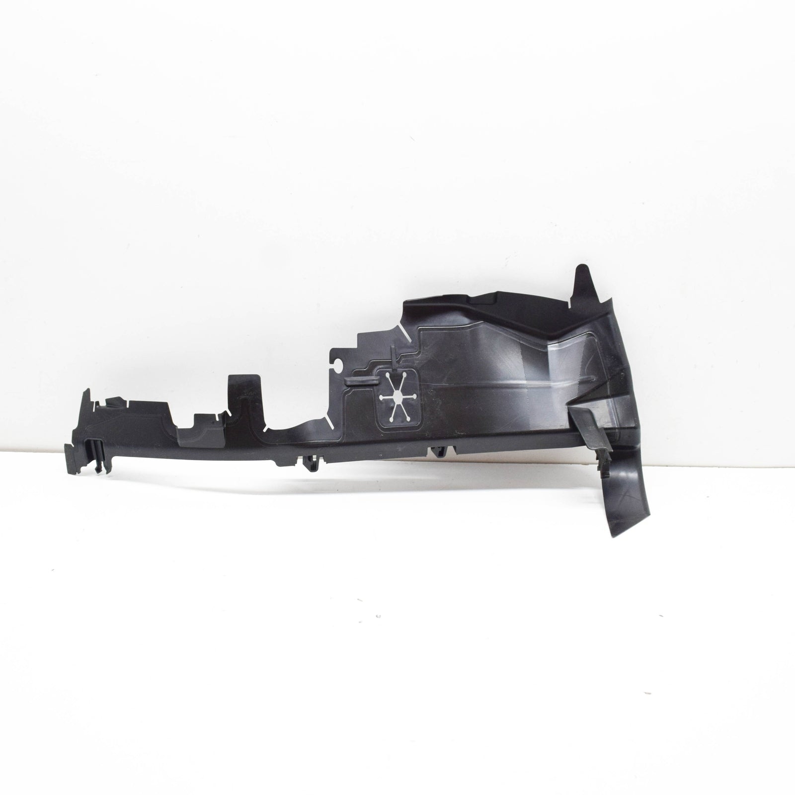 NEW VOLKSWAGEN POLO AW RADIATOR AIR GUIDE 2G0121283G ORIGINAL