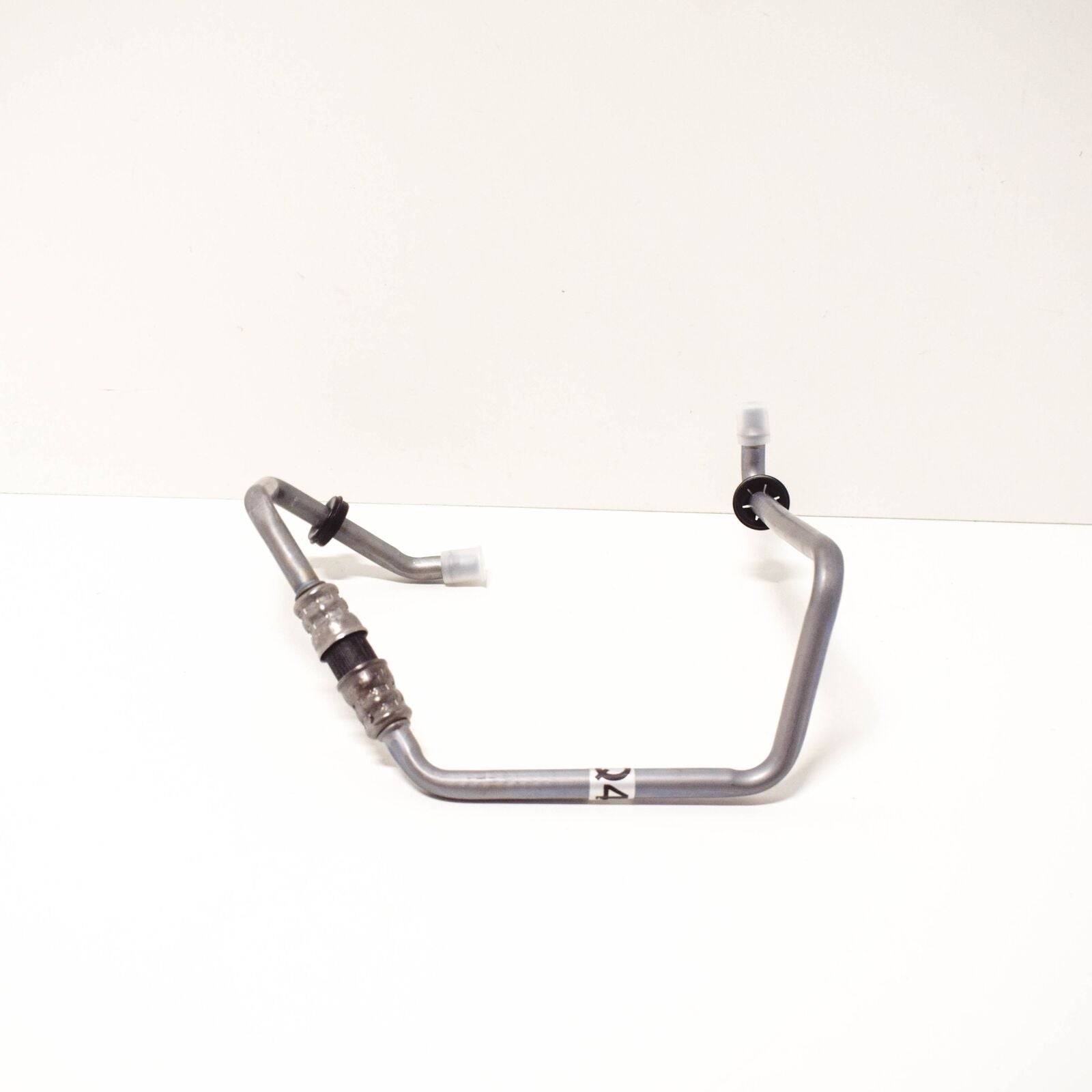 NEW MERCEDES-BENZ C-CLASS W204 RADIATOR OIL LINE A2045280924 ORIGINAL