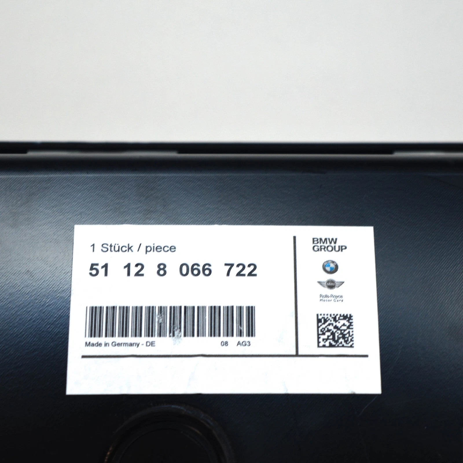 NEW BMW 5 G30 M REAR RIGHT BUMPER BRACKET GUIDE 51128066722 ORIGINAL