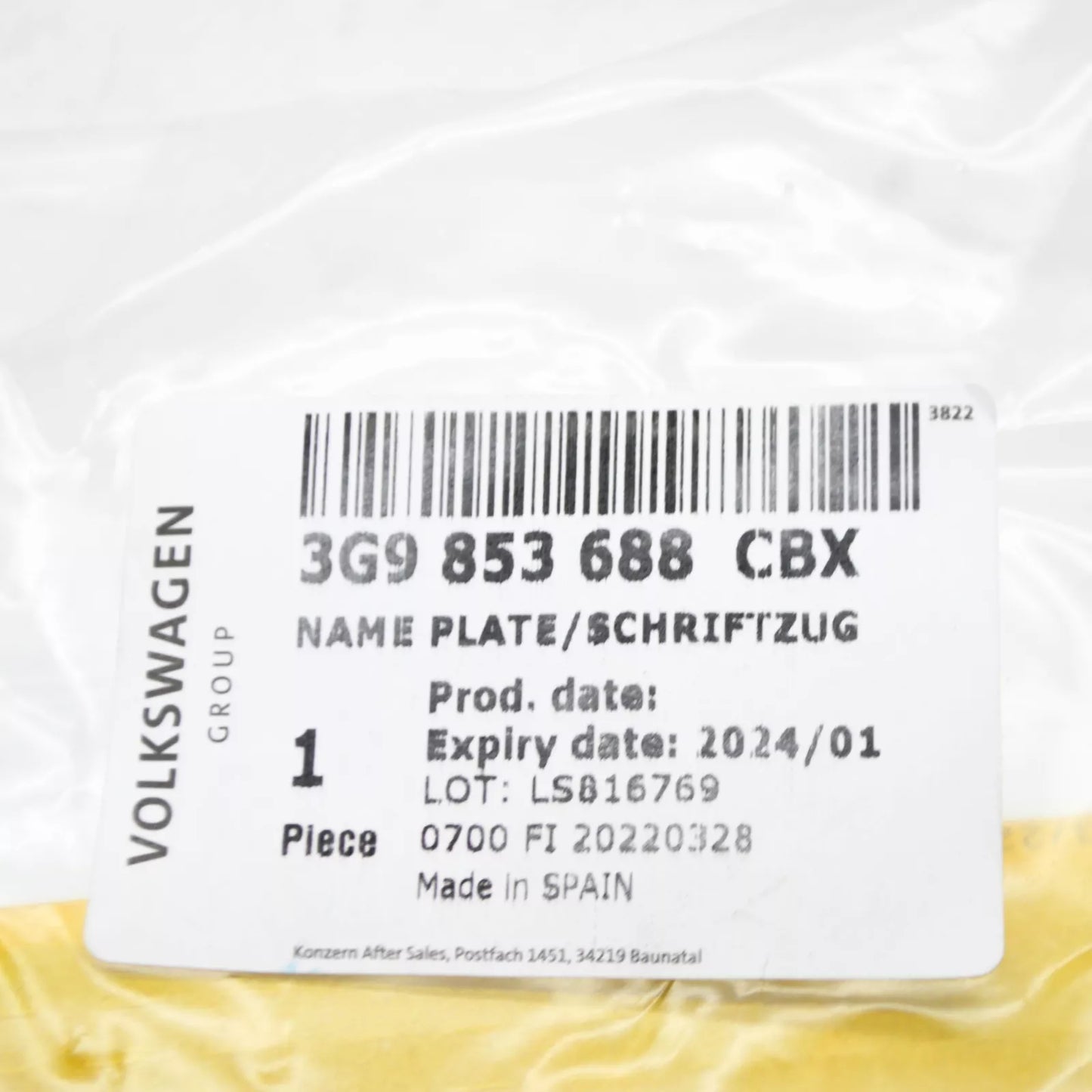 NEW VOLKSWAGEN PASSAT ALLTRACK B8 RIGH FENDER WING BADGE 3G9853688CBX