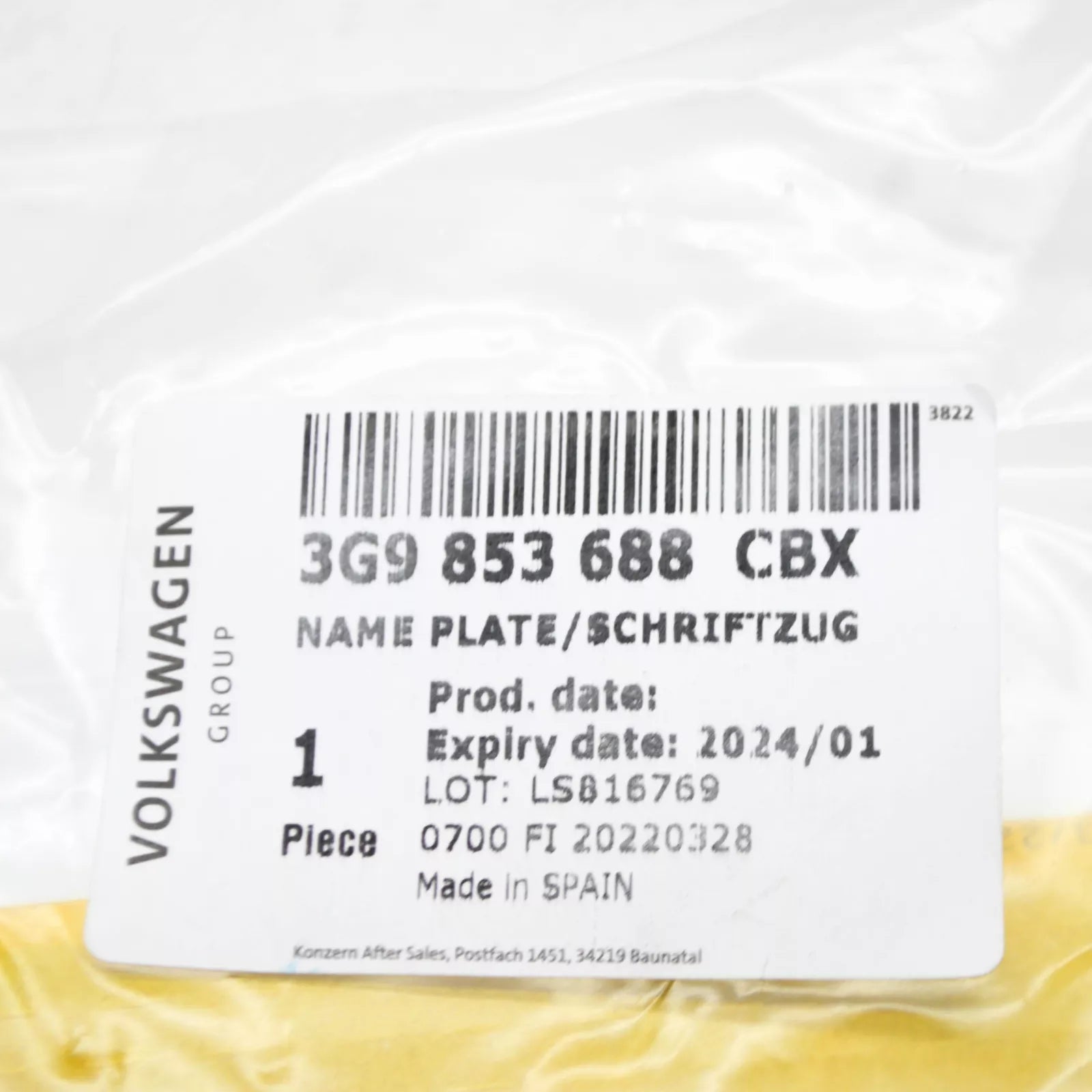 NEW VOLKSWAGEN PASSAT ALLTRACK B8 RIGH FENDER WING BADGE 3G9853688CBX