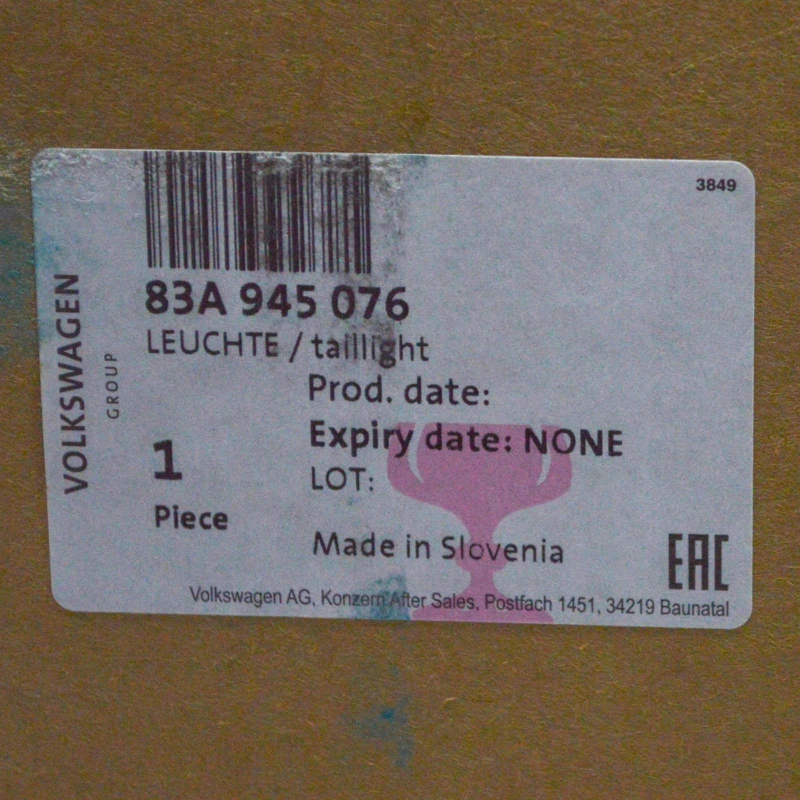 NEW AUDI Q3 F3 SPORTBACK RIGHT SIDE TRUNK BOOTLID TAILLIGHT 83A945076