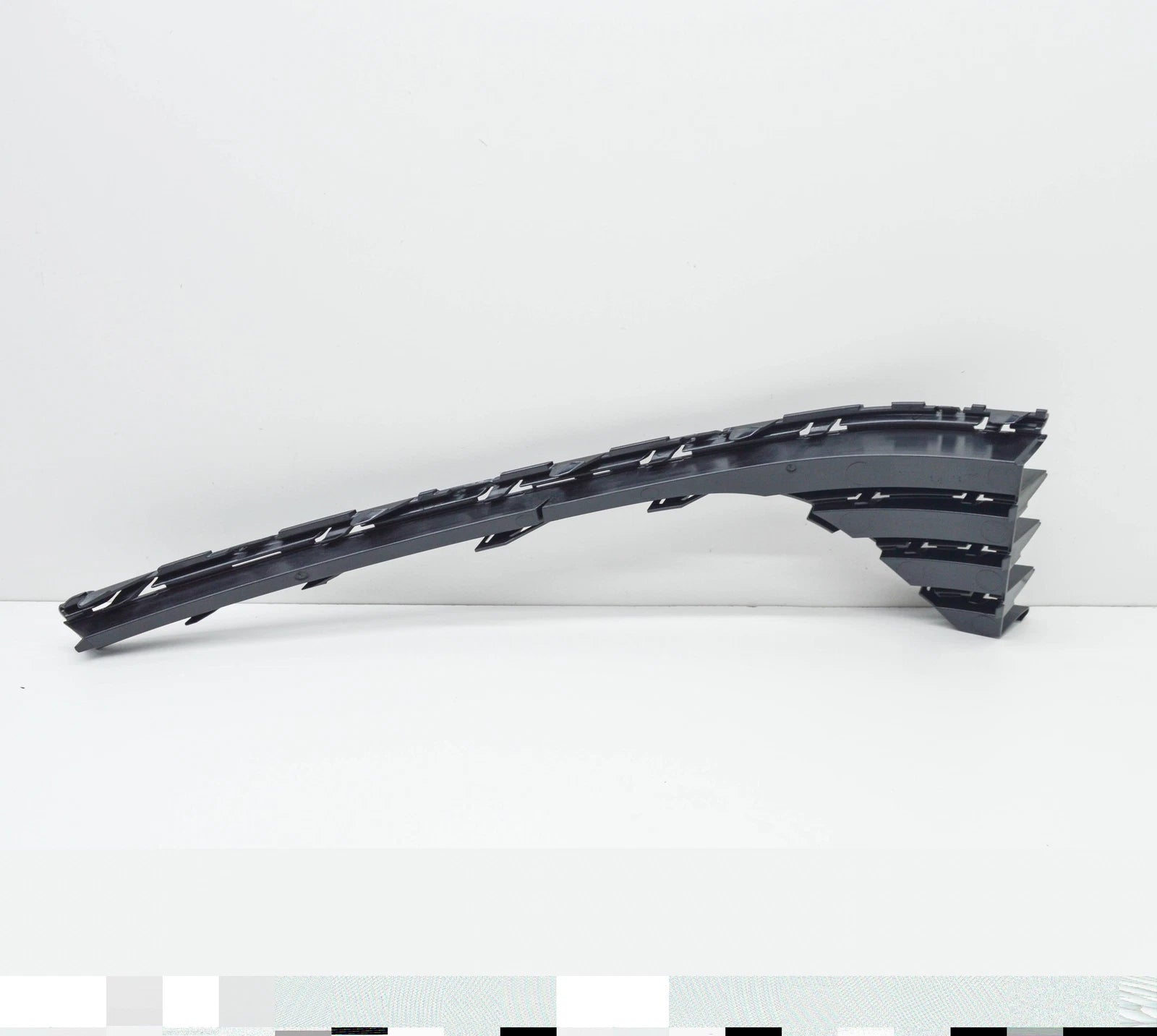 NEW VW PASSAT B7 FRONT BUMPER RIGHT AIR VENT GRILLE R-LINE 3AA853666E9B9