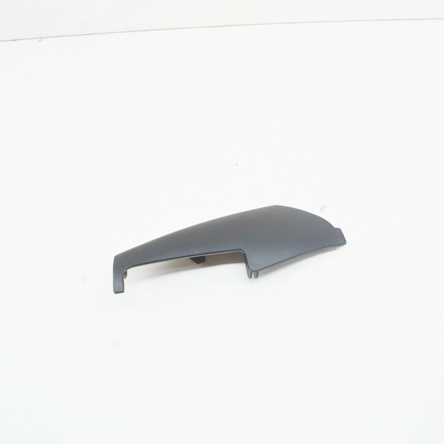 NEW BMW 3 COUPE E92 FRONT LEFT SEAT BELT CATCH COVER 52106979637 6979637