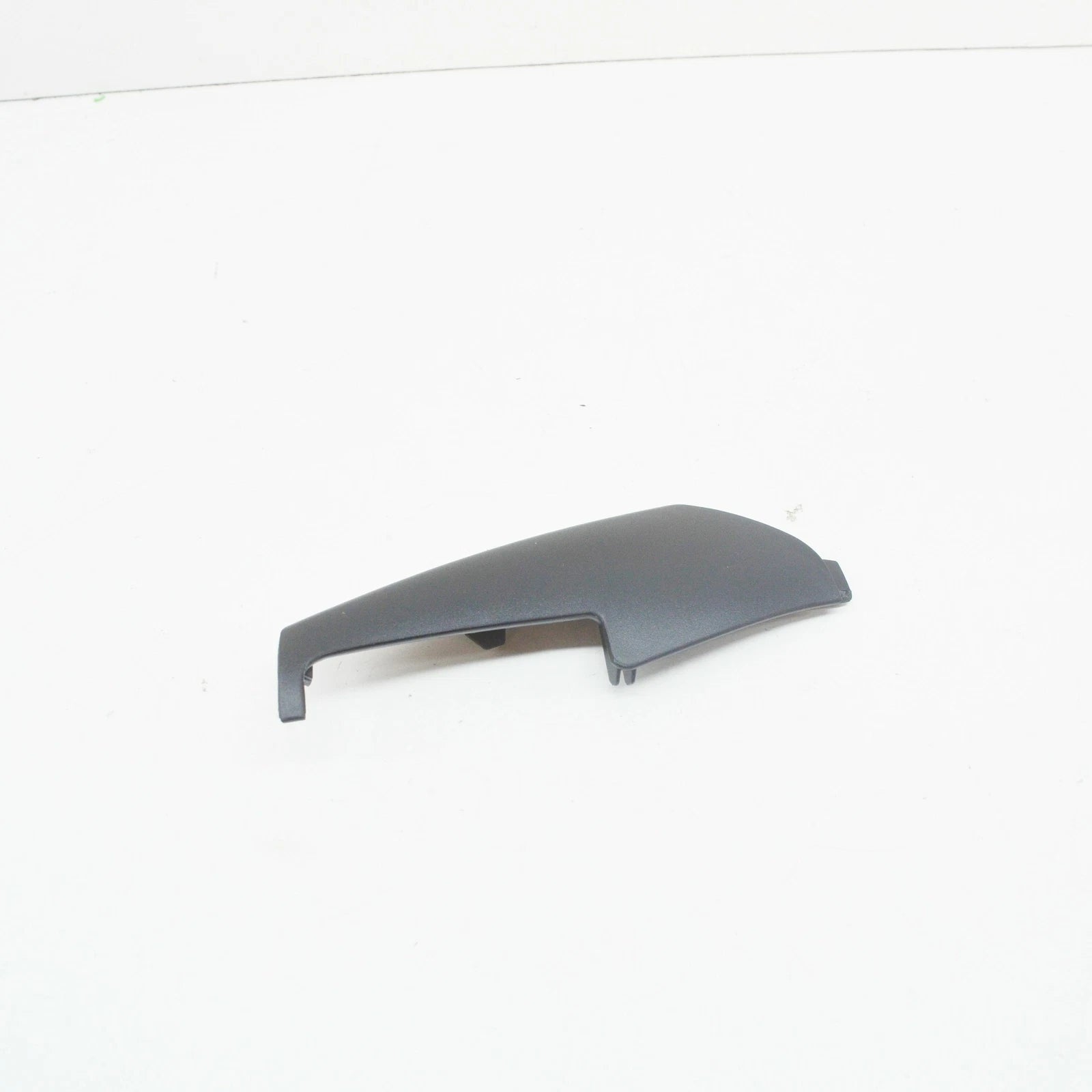 NEW BMW 3 COUPE E92 FRONT LEFT SEAT BELT CATCH COVER 52106979637 6979637