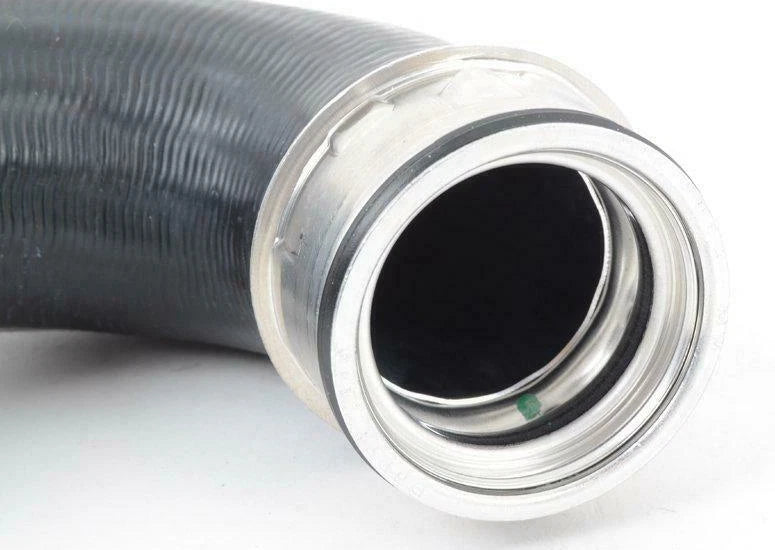 NEW AUDI Q7 4L RIGHT UPPER CHARGE AIR COOLER PRESSURE HOSE 7P0145708A ORIGINAL