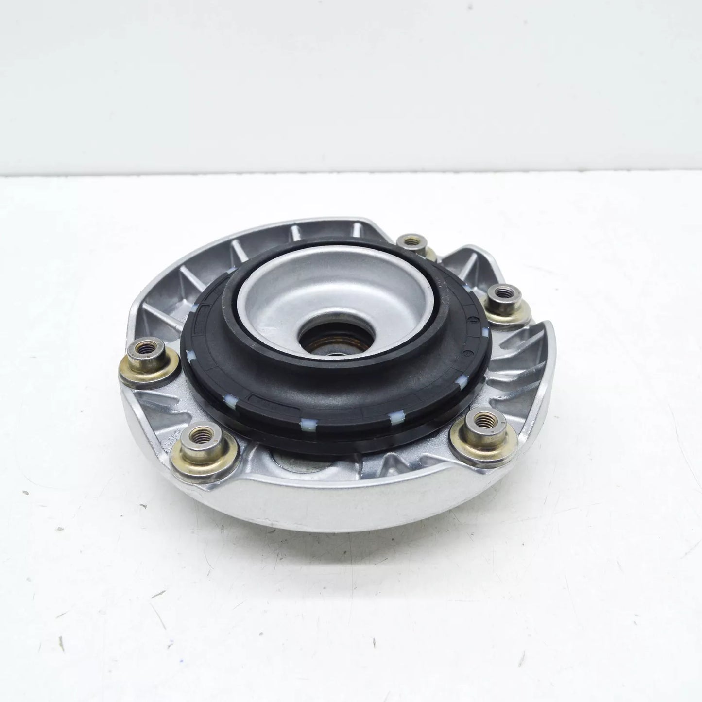 NEW BMW X2 F39 FRONT STRUT MOUNT GUIDE SUPPORT 31336892617 6892617 ORIGINAL