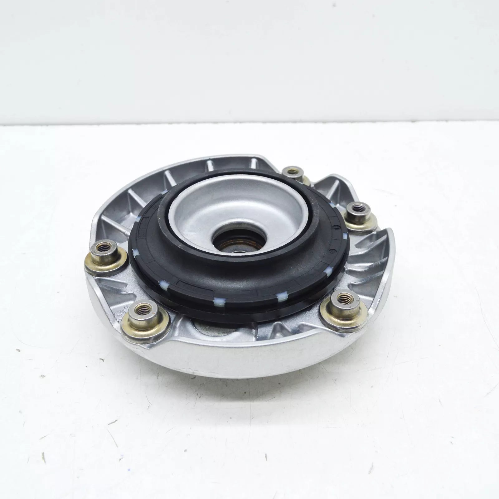 NEW BMW X2 F39 FRONT STRUT MOUNT GUIDE SUPPORT 31336892617 6892617 ORIGINAL