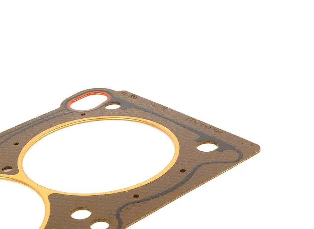 NEW BMW 5 E39 CYLINDER HEAD GASKET 11121741469 1741469 ORIGINAL