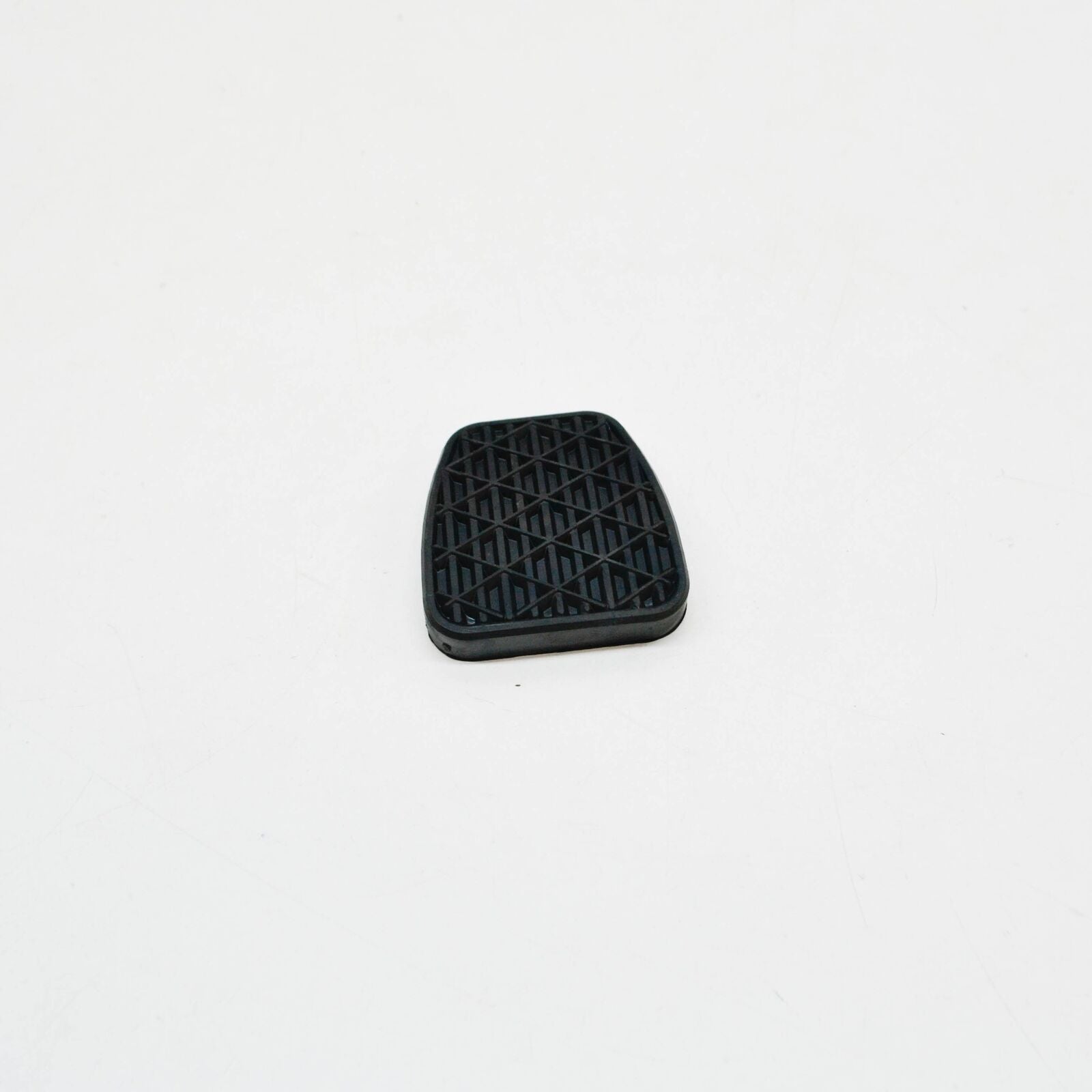 NEW MERCEDES-BENZ VITO W638 CLUTCH PEDAL RUBBER COVER A2012910282 ORIGINAL