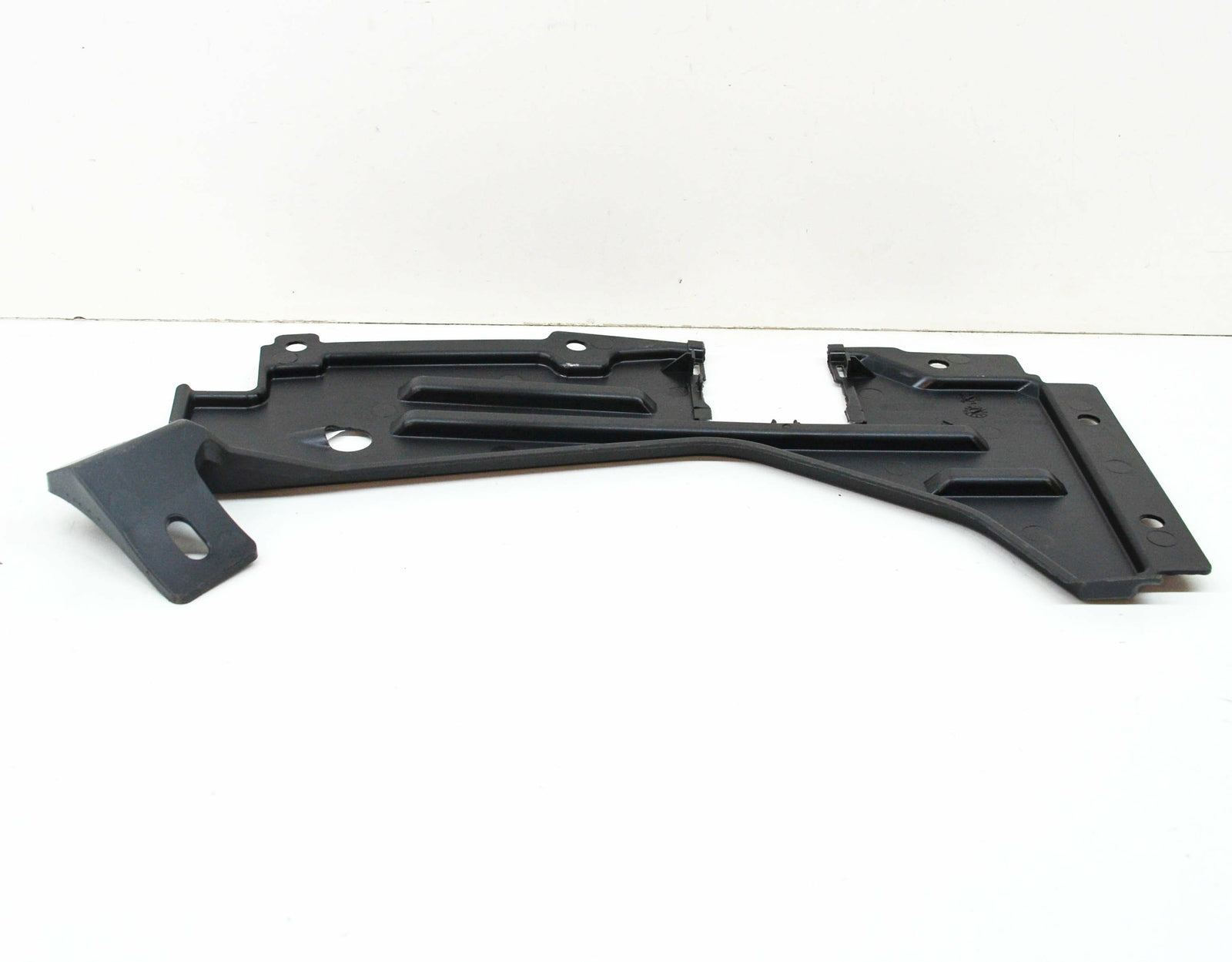 NEW AUDI Q3 8U REAR LEFT SIDE UNDERBODY COVER 8U0825215B ORIGINAL