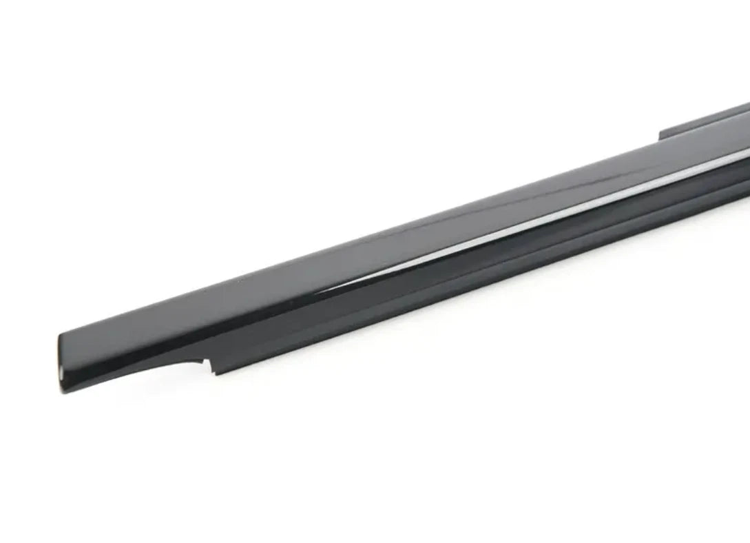 NEW BMW 5 G30 REAR LEFT DOOR OUTER CHANNEL COVER 7404029 51357404029 ORIGINAL