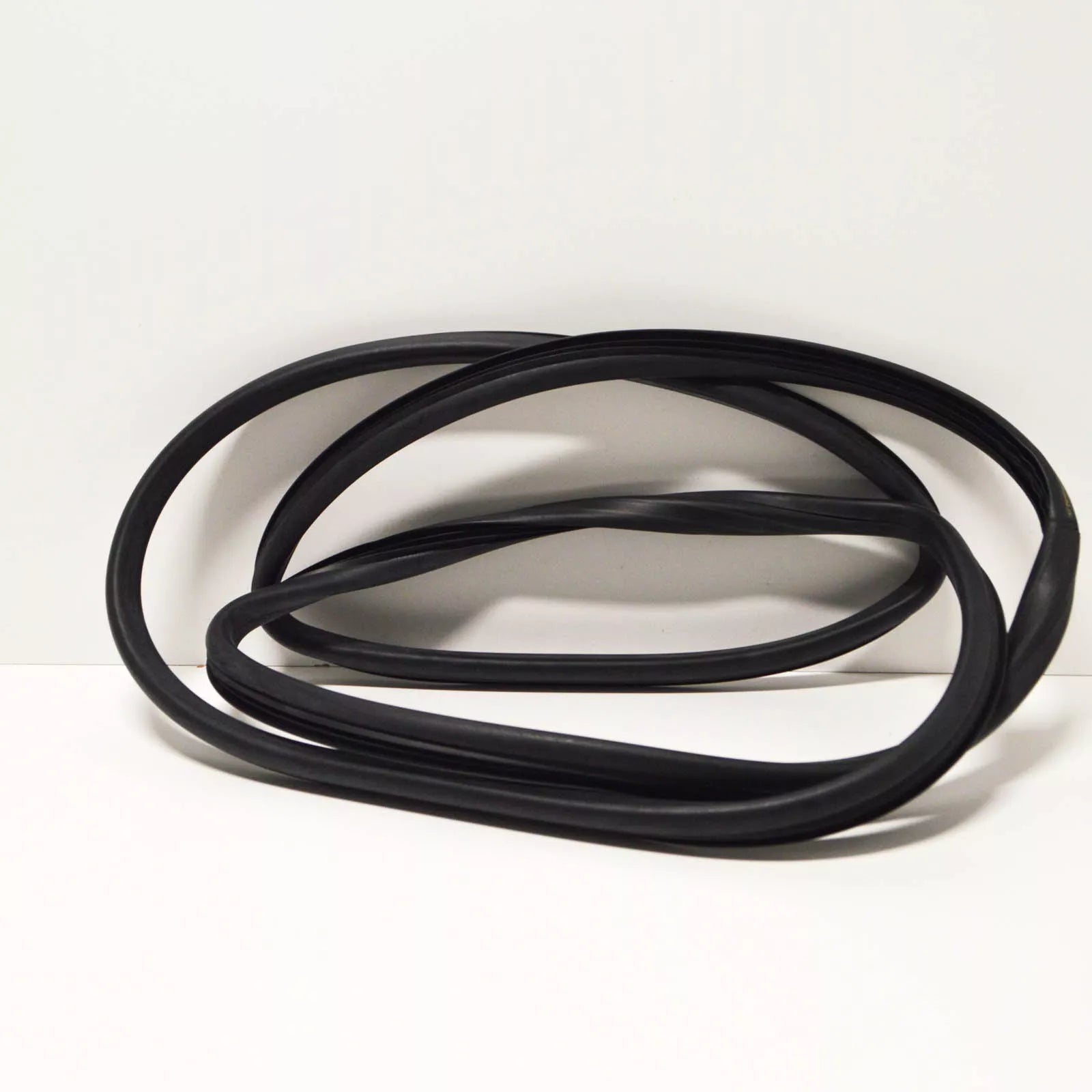 NEW MERCEDES-BENZ G W463 FRONT WINDSCREEN SEAL A4606710320 ORIGINAL