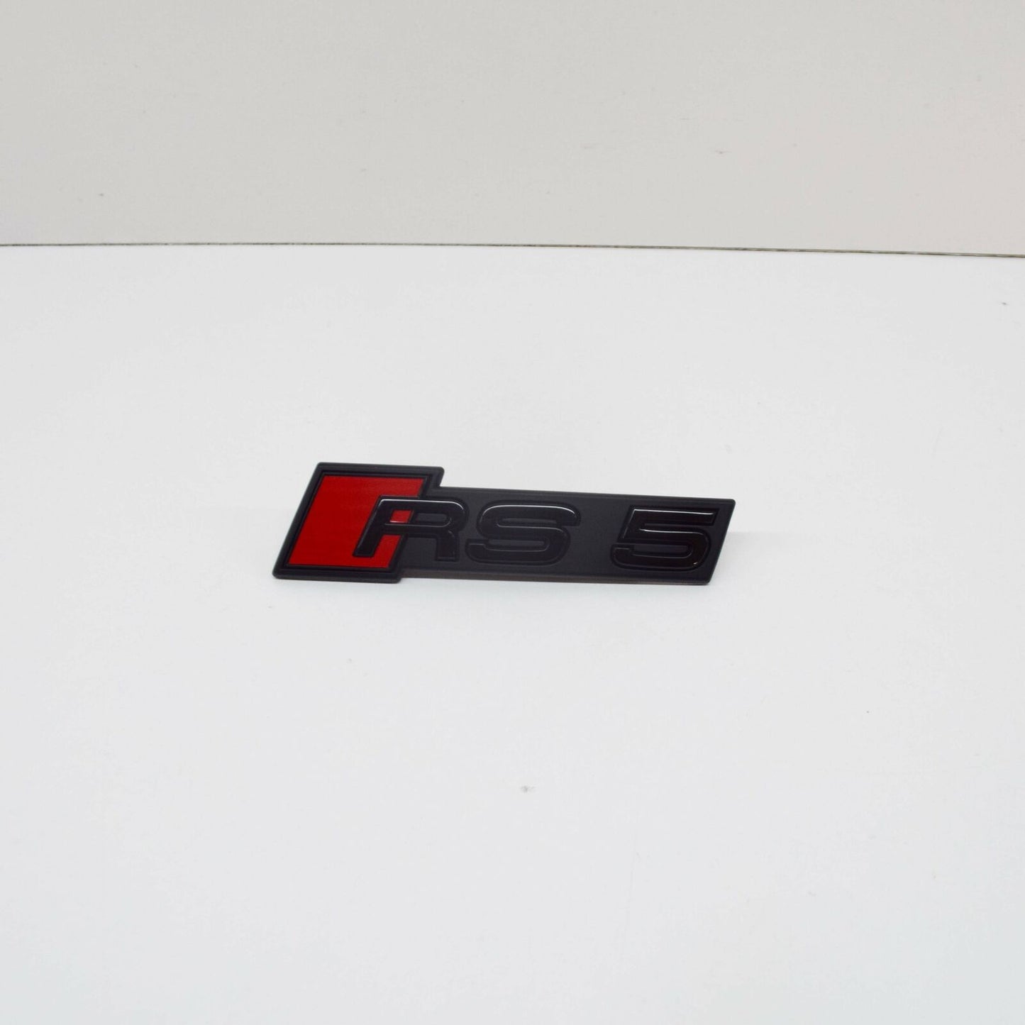 NEW AUDI RS5 SPORTBACK 8W6 RADIATOR GRILLE EMBLEM BADGE 8W6853736CT94 ORIGINAL
