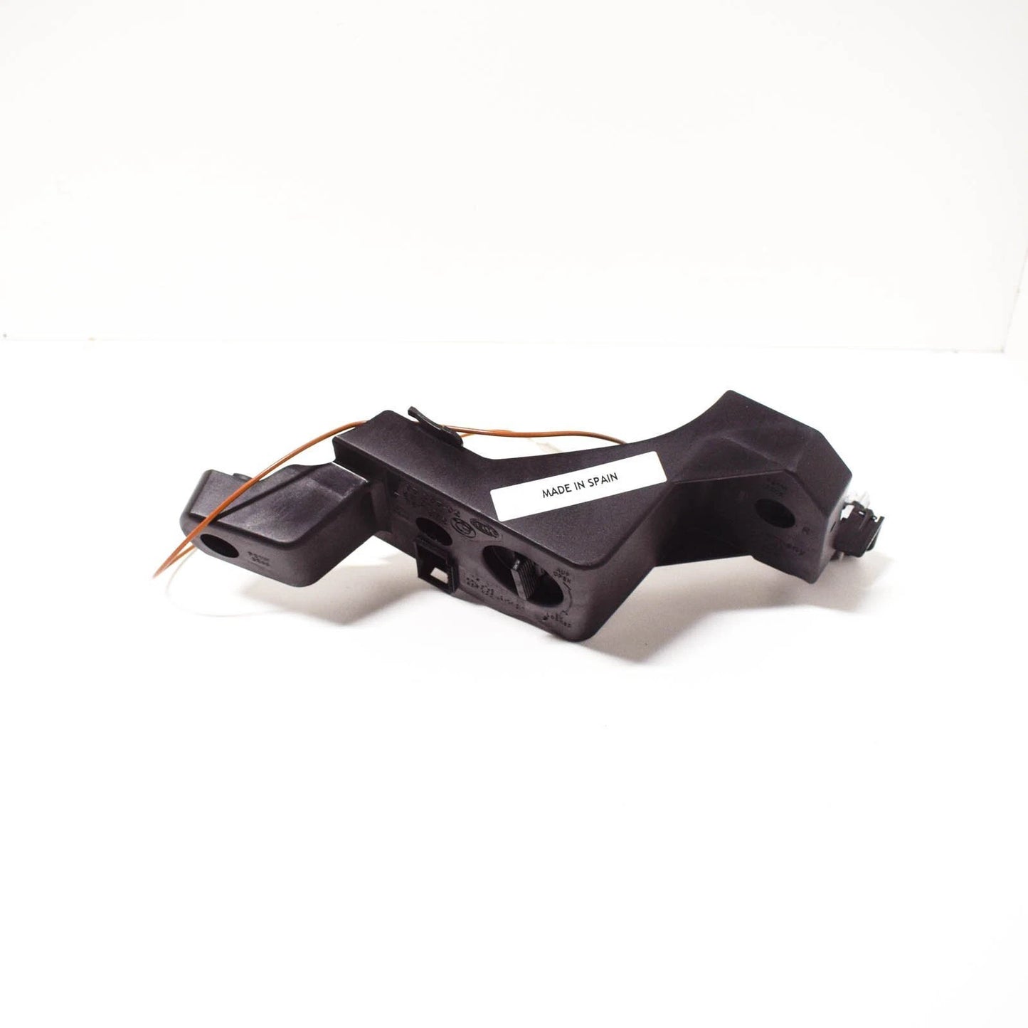 NEW BMW Z4 E86 CIGARETTE LIGHTER SOCKET 61346977682 ORIGINAL