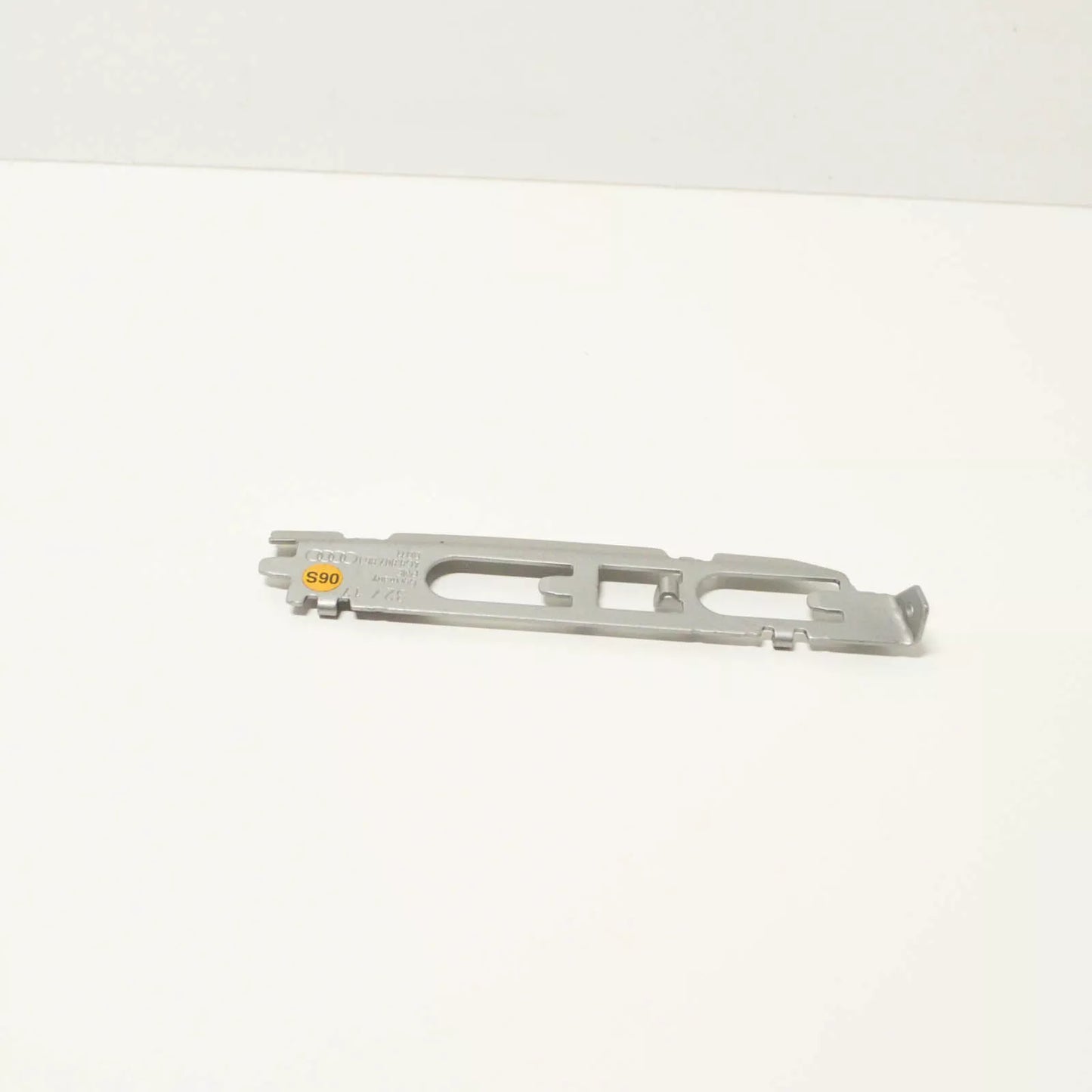 NEW AUDI A7 SPORTBACK 4GA REAR BUMPER LEFT SECURING STRIP 4G8807863 ORIGINAL