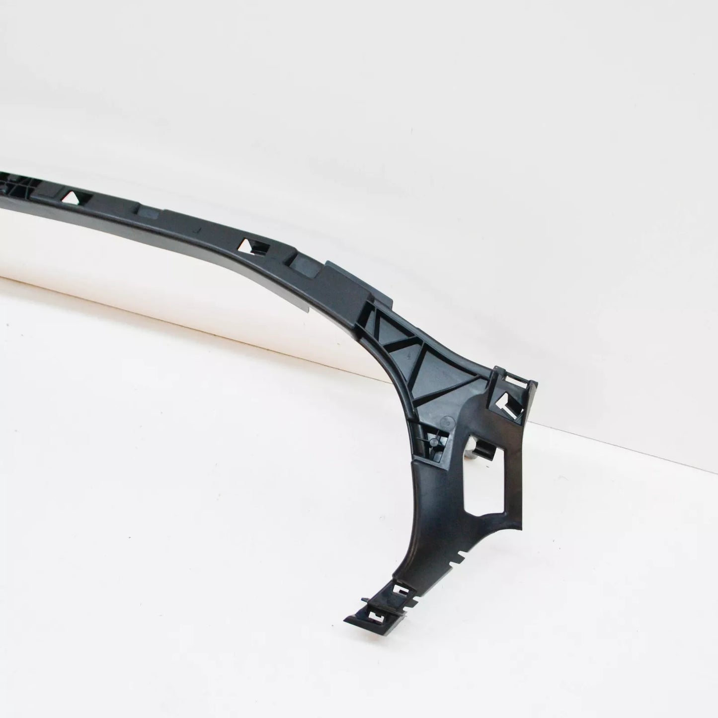 NEW MB GLE W167 FRONT BUMPER LOWER CENTER BASIC CARRIER A1678851600 ORIGINAL