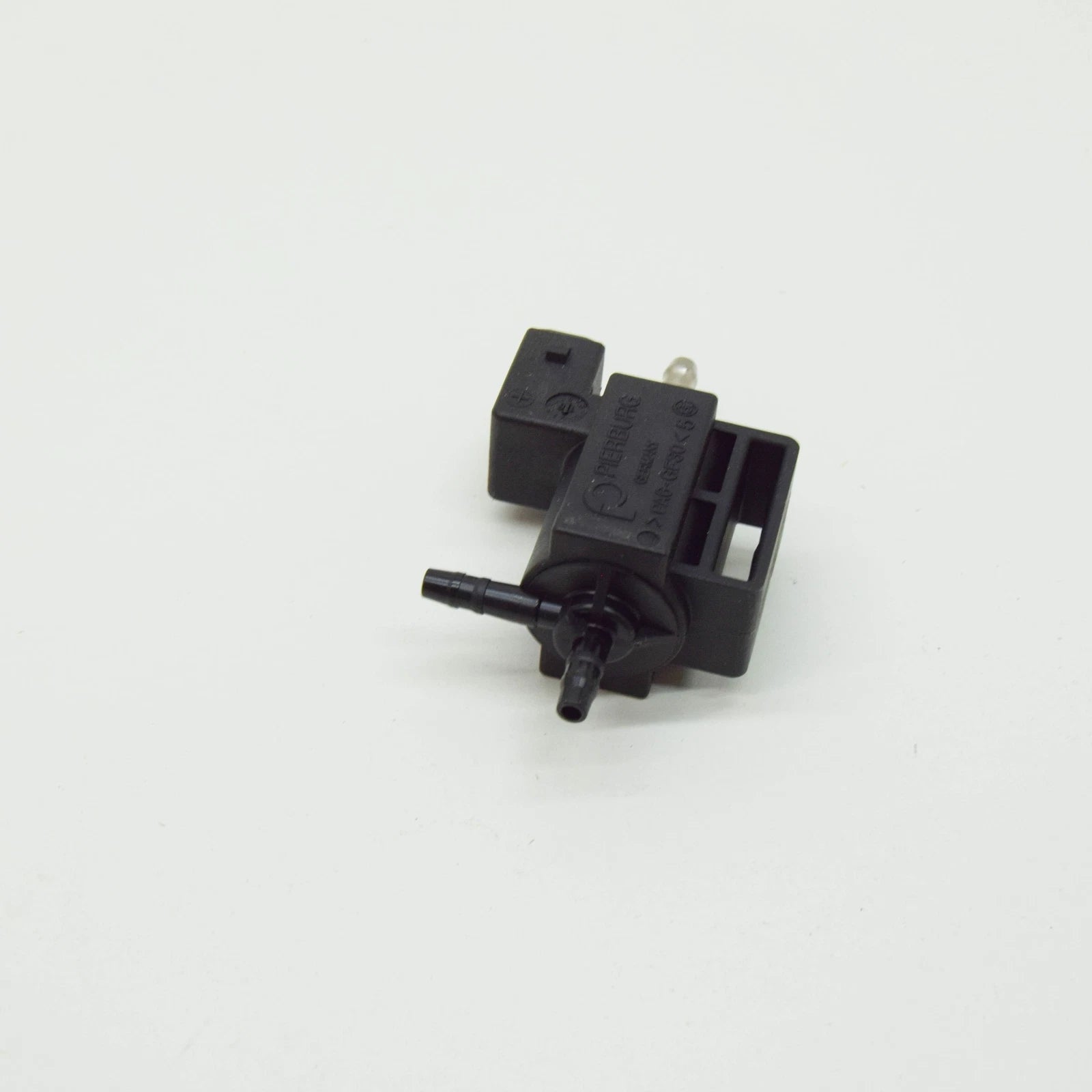 NEW BMW 7 F01 CHANGEOVER VALVE 13637591625 7591625 ORIGINAL