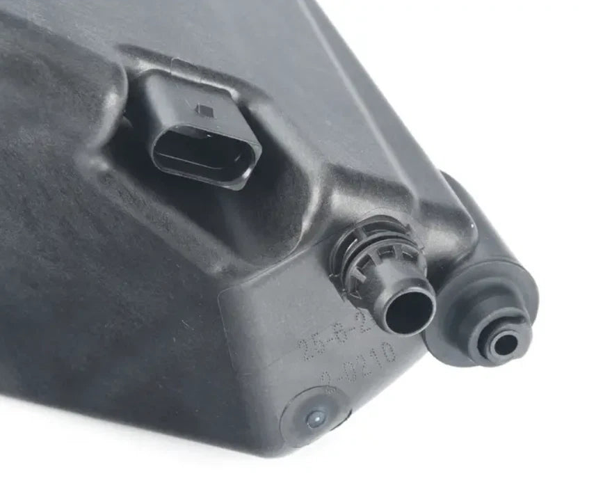 NEW BMW X6 G06 COOLANT EXPANSION TANK 17138689765 ORIGINAL