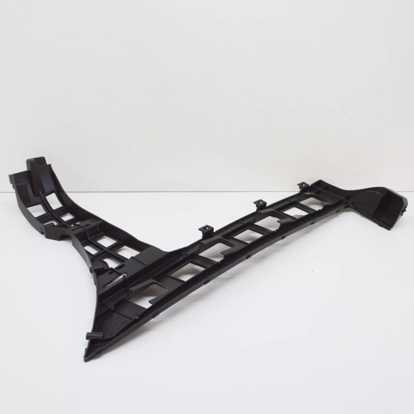 NEW VOLKSWAGEN PASSAT B6 REAR BUMPER LEFT INNER GUIDE PROFILE 3C5807377 ORIGINAL