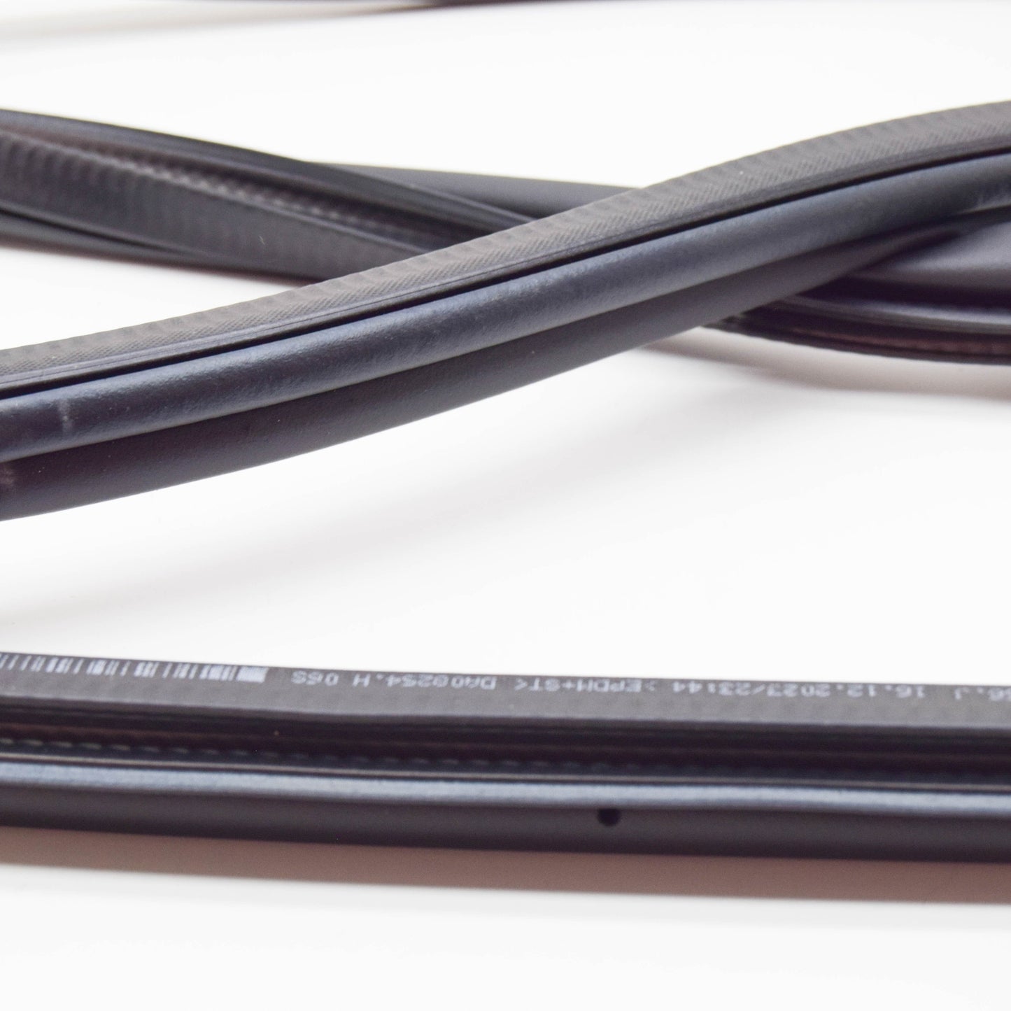 new skoda octavia 5e mk3 front right door seal rubber 5e0867366j original