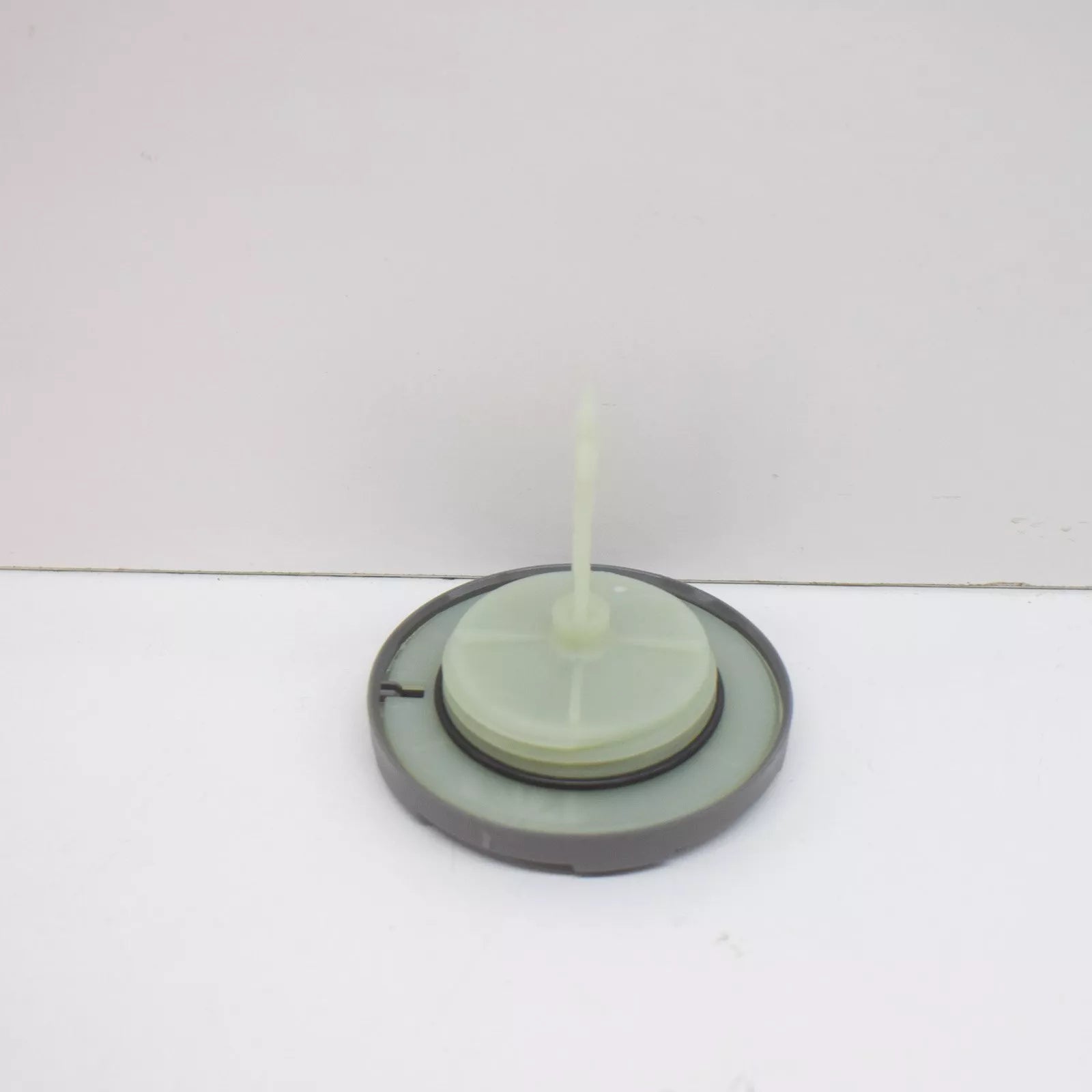 NEW AUDI A6 C6 POWER OIL COOLER RESERVOIR COVER 4F0422376A ORIGINAL