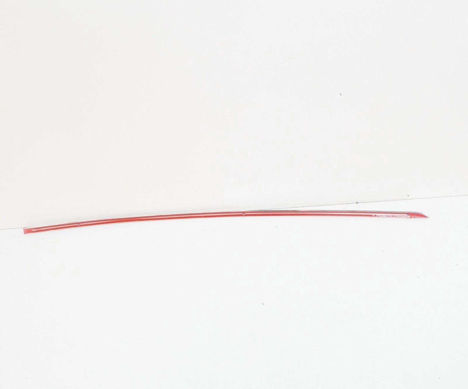 VOLKSWAGEN BEETLE FRONT RIGHT SIDE DOOR CHROME STRIP 5C5837380 NEW