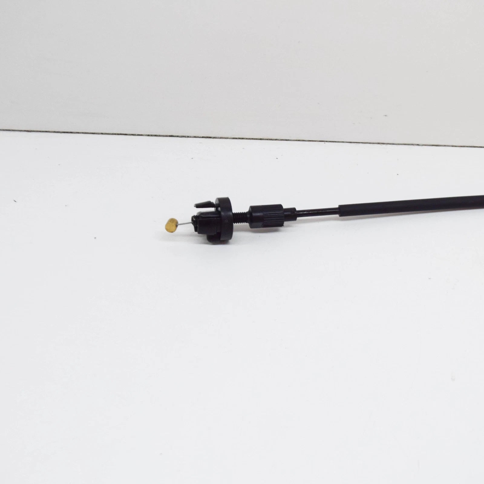 NEW BMW 7 E38 3.0I 160KW ACCELERATOR CABLE 35411162647 ORIGINAL