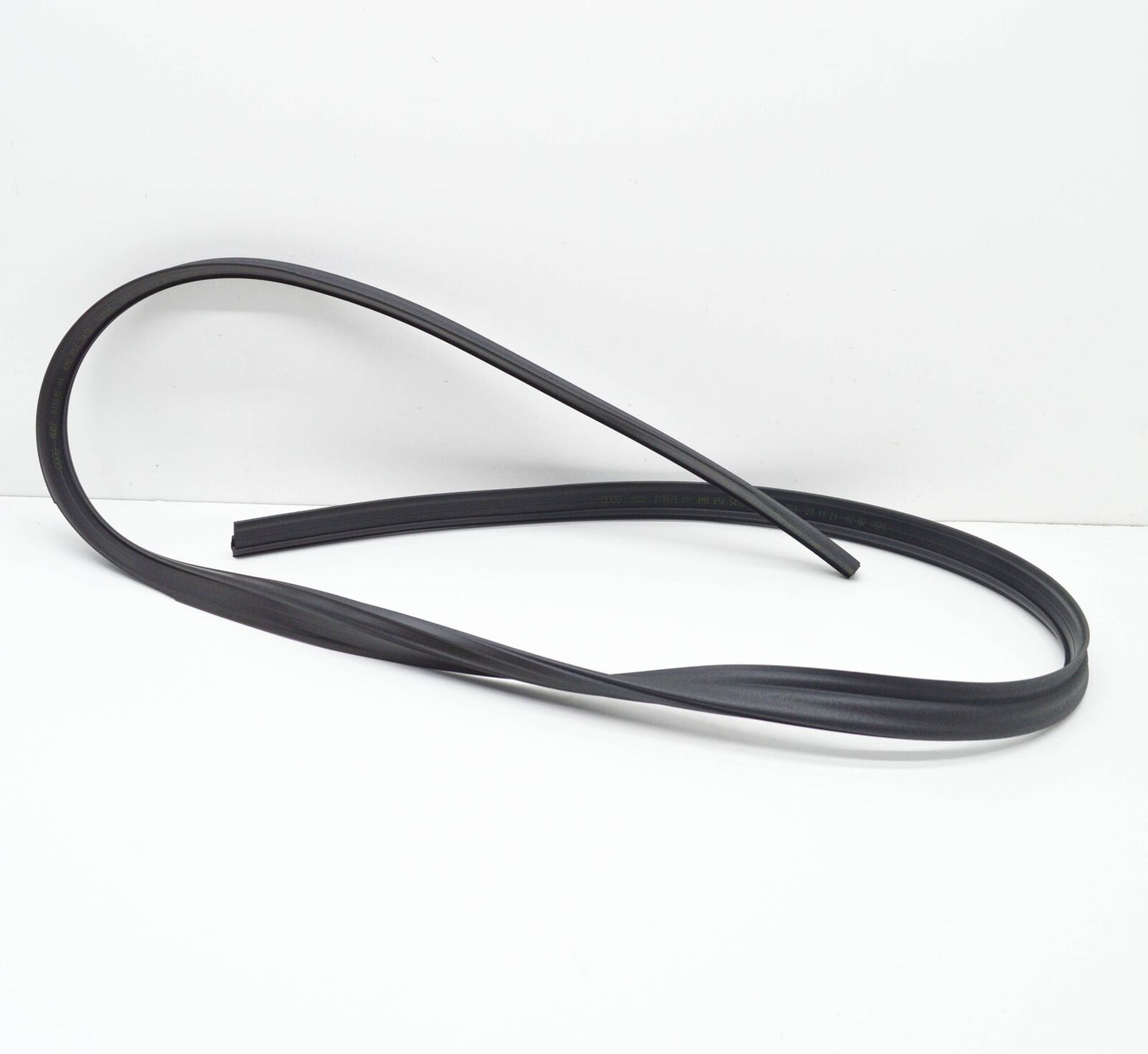 NEW AUDI Q8 RSQ8 4MN LEFT ROOF SEAL 4M8854543B ORIGINAL