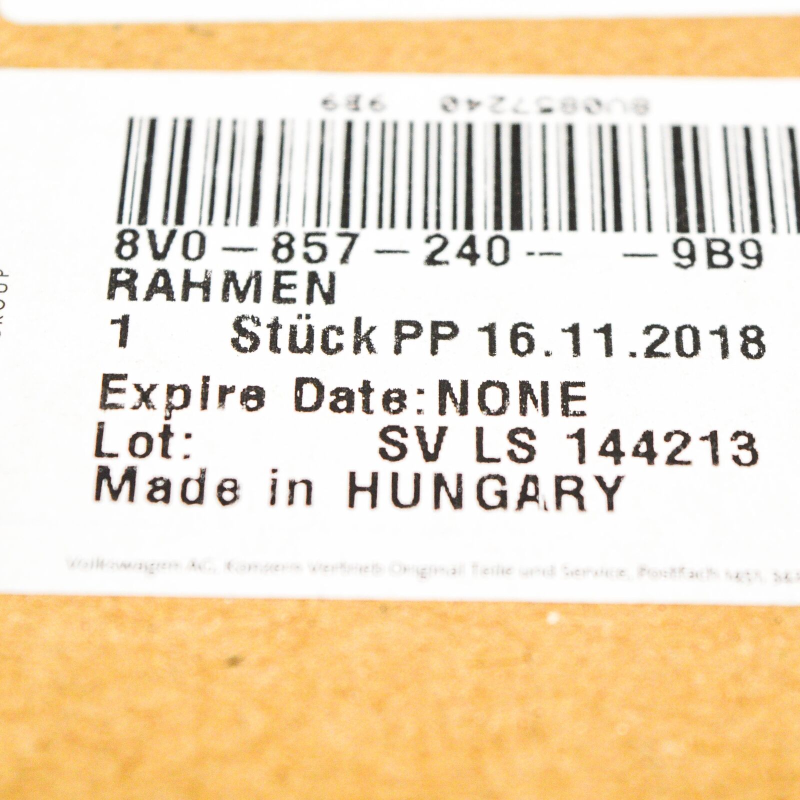 NEW AUDI A3 8V FRONT RIGHT DOOR EXTERIOR MIRROR FRAME 8V08572409B9 ORIGINAL