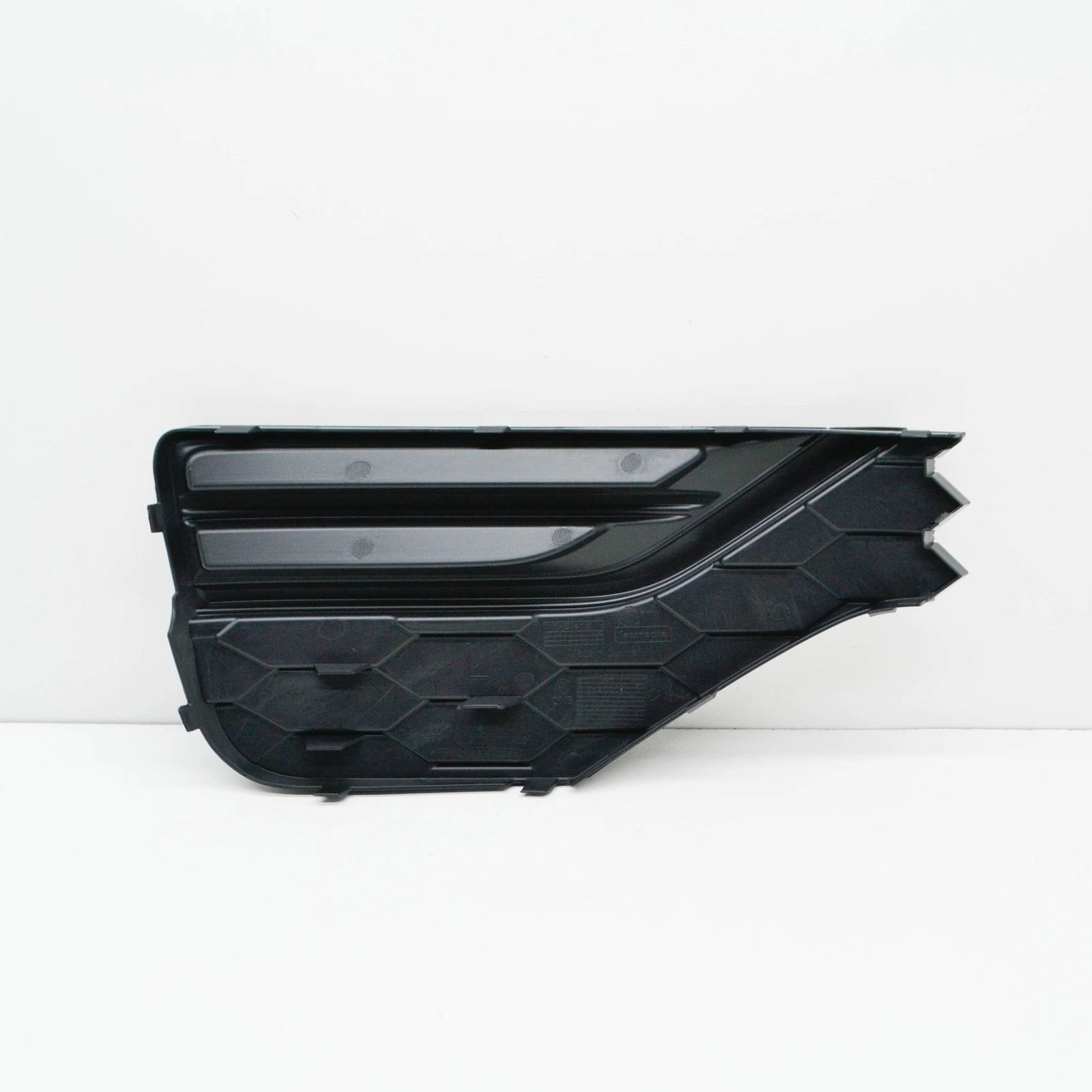 NEW VOLKSWAGEN AMAROK MK1 FRONT LEFT GRILLE 2H68074899B9 2017