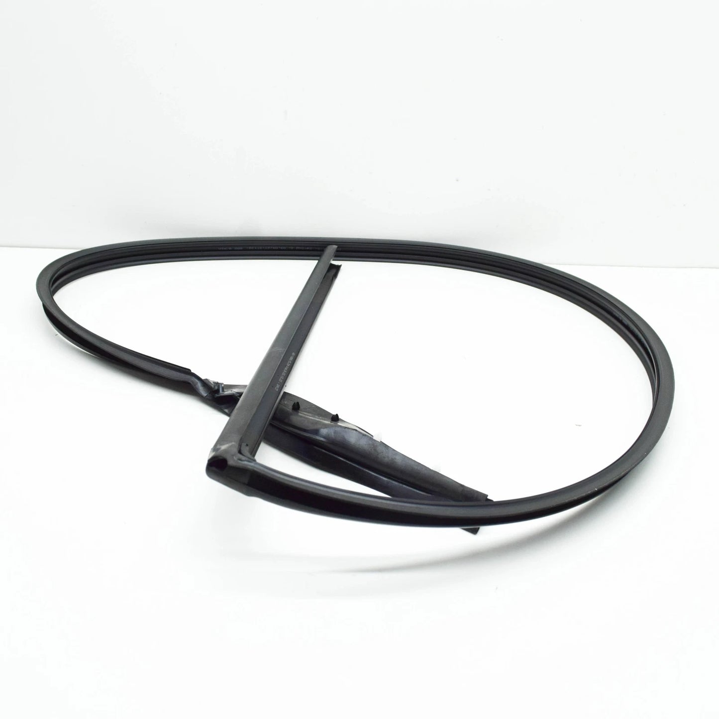 NEW BMW 5 GRAN TURISMO F07 REAR RIGHT DOOR ROOF SEAL 51357179124 ORIGINAL