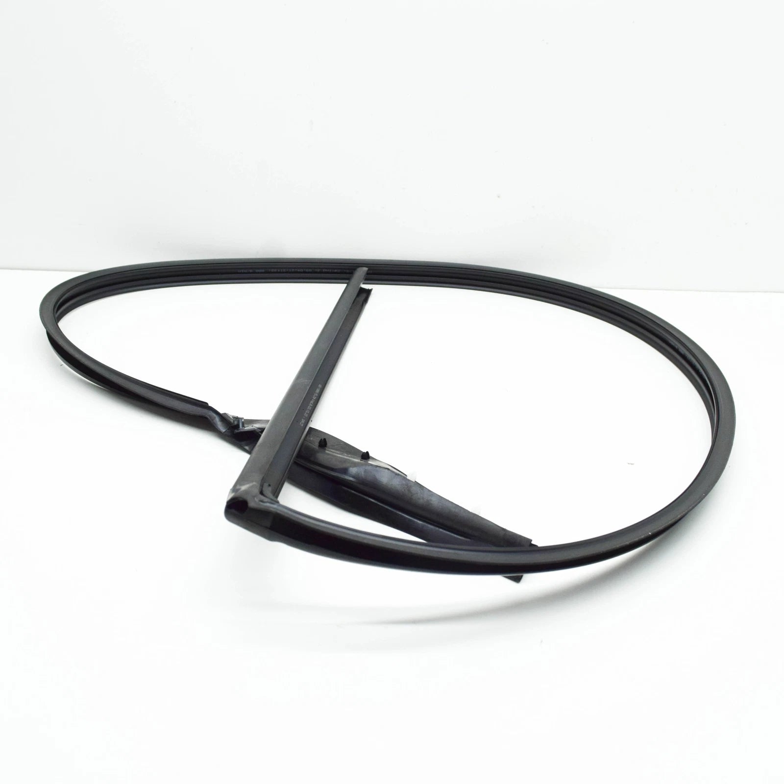 NEW BMW 5 GRAN TURISMO F07 REAR RIGHT DOOR ROOF SEAL 51357179124 ORIGINAL