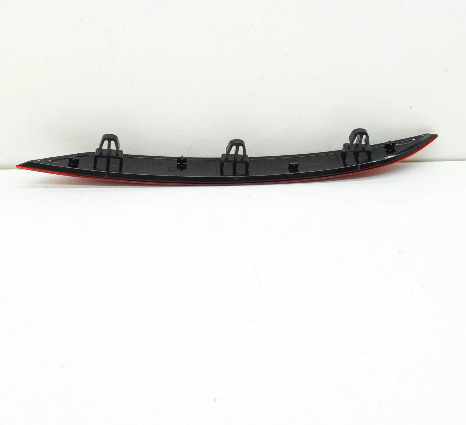 NEW VOLKSWAGEN GOLF MK7 REAR RIGHT BUMPER REFLECTOR 5G0945106C ORIGINAL