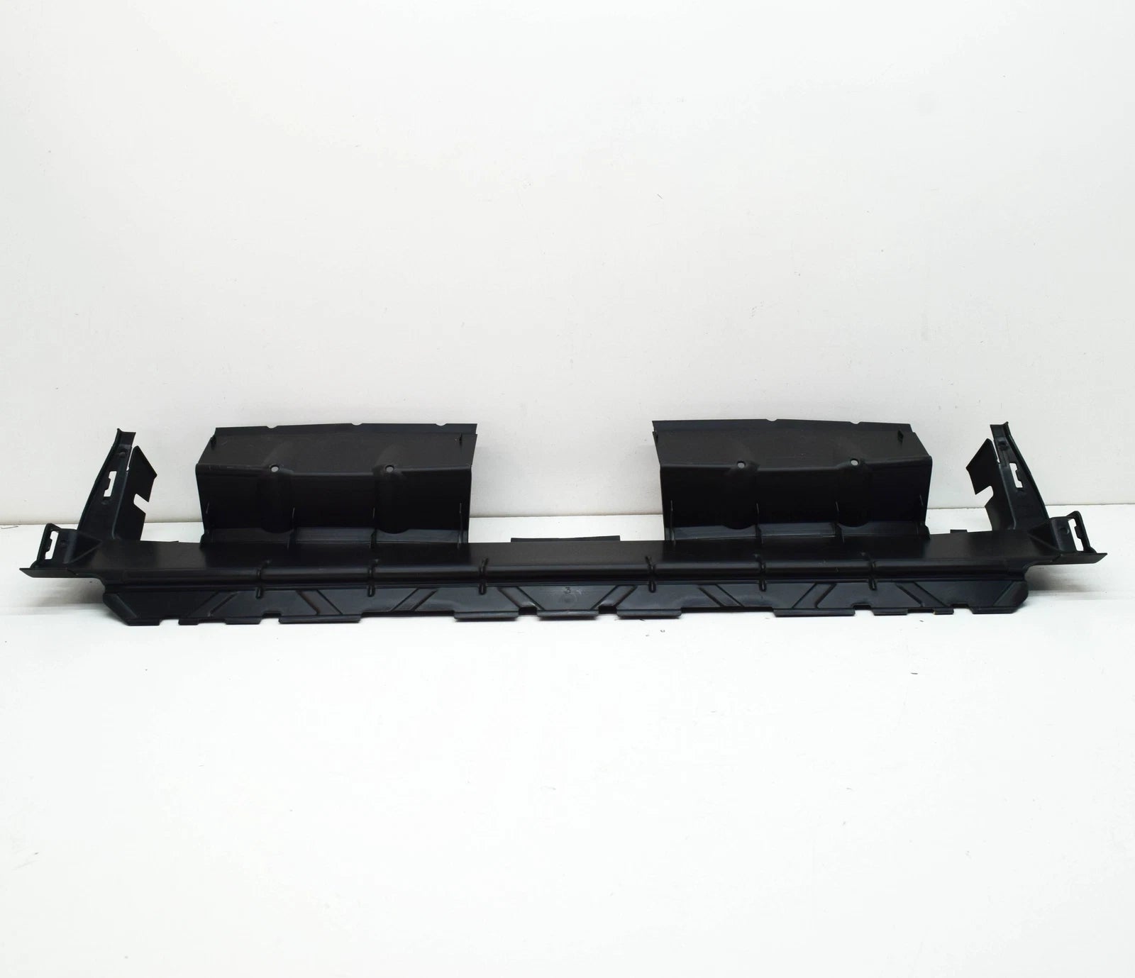 NEW AUDI Q7 4M RADIATOR UPPER AIR DUCT 4M0121285B ORIGINAL